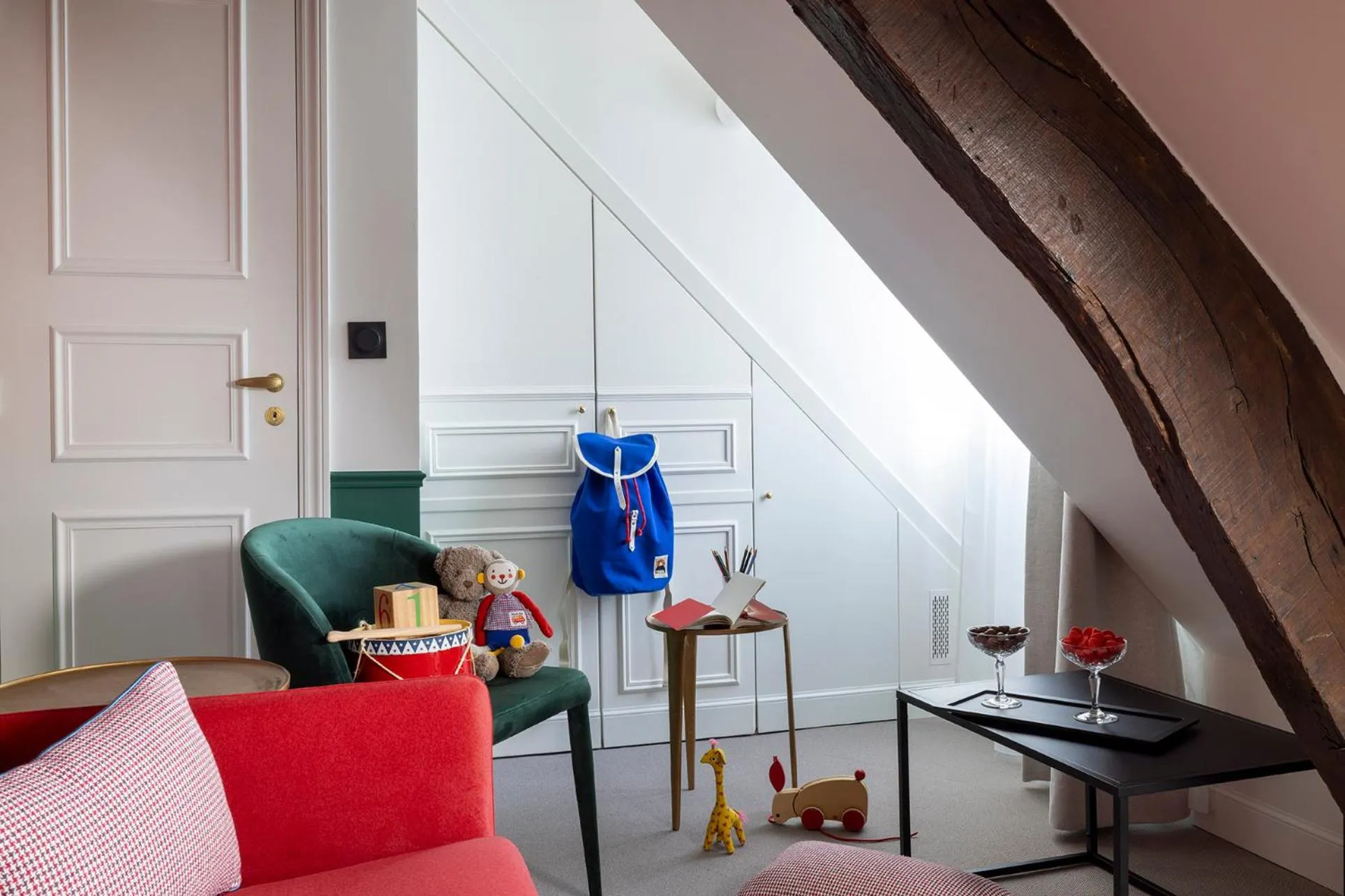 Seating area in Hotel Louis II