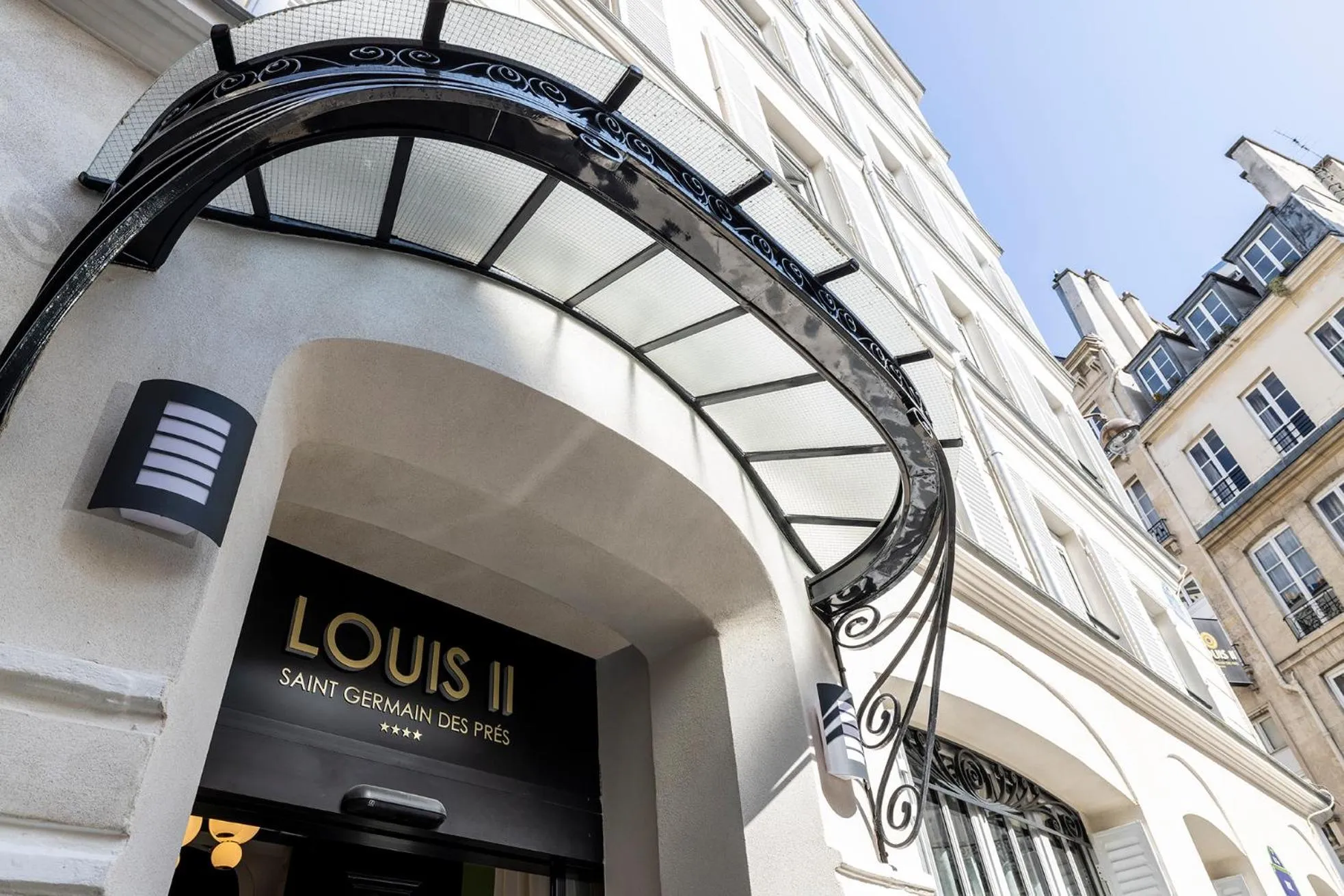 Facade/entrance in Hotel Louis II