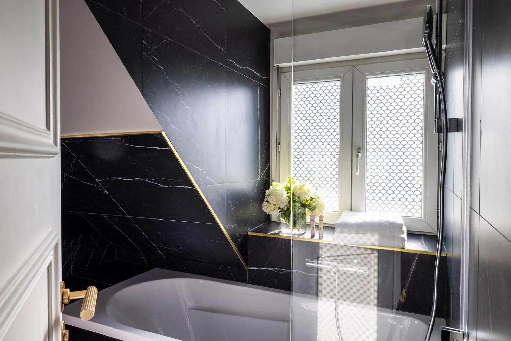 Bathroom in Hotel Louis II