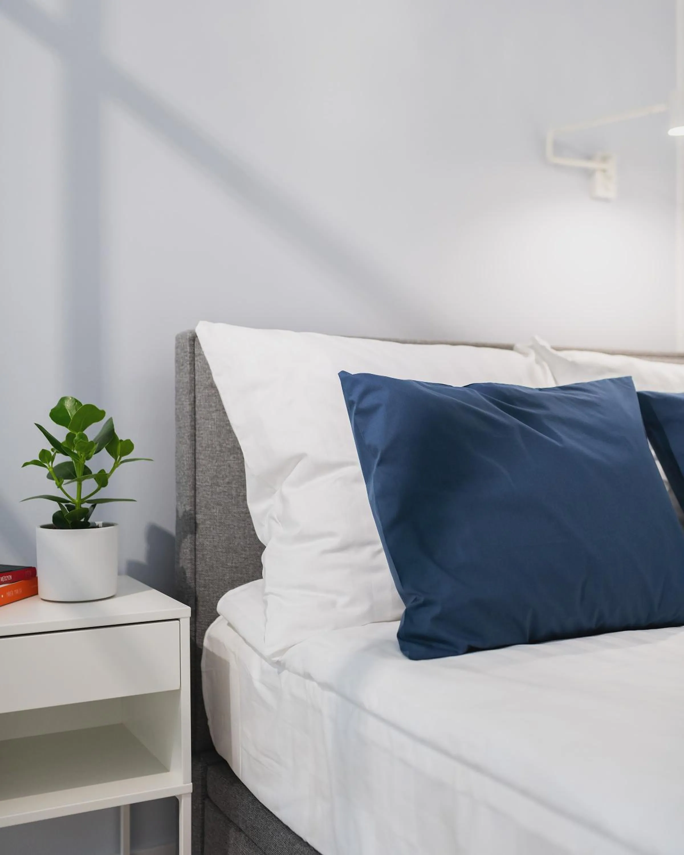 Bed in YourSecondFlat Grzybowska