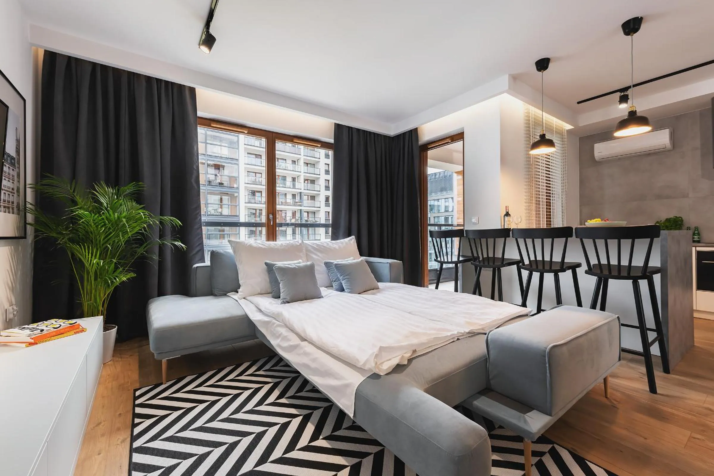 Bed in YourSecondFlat Grzybowska