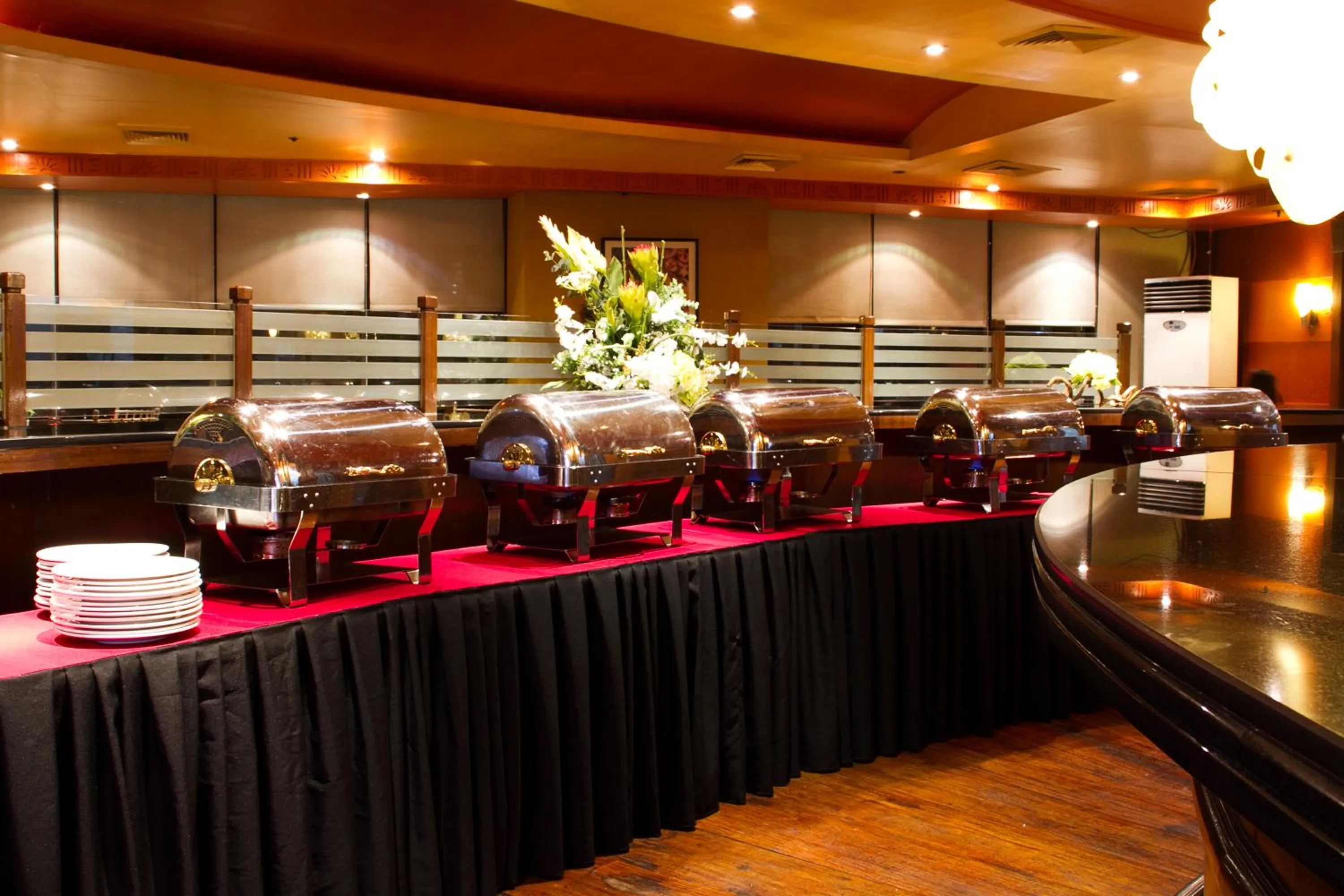 Restaurant/places to eat in AIM Conference Center