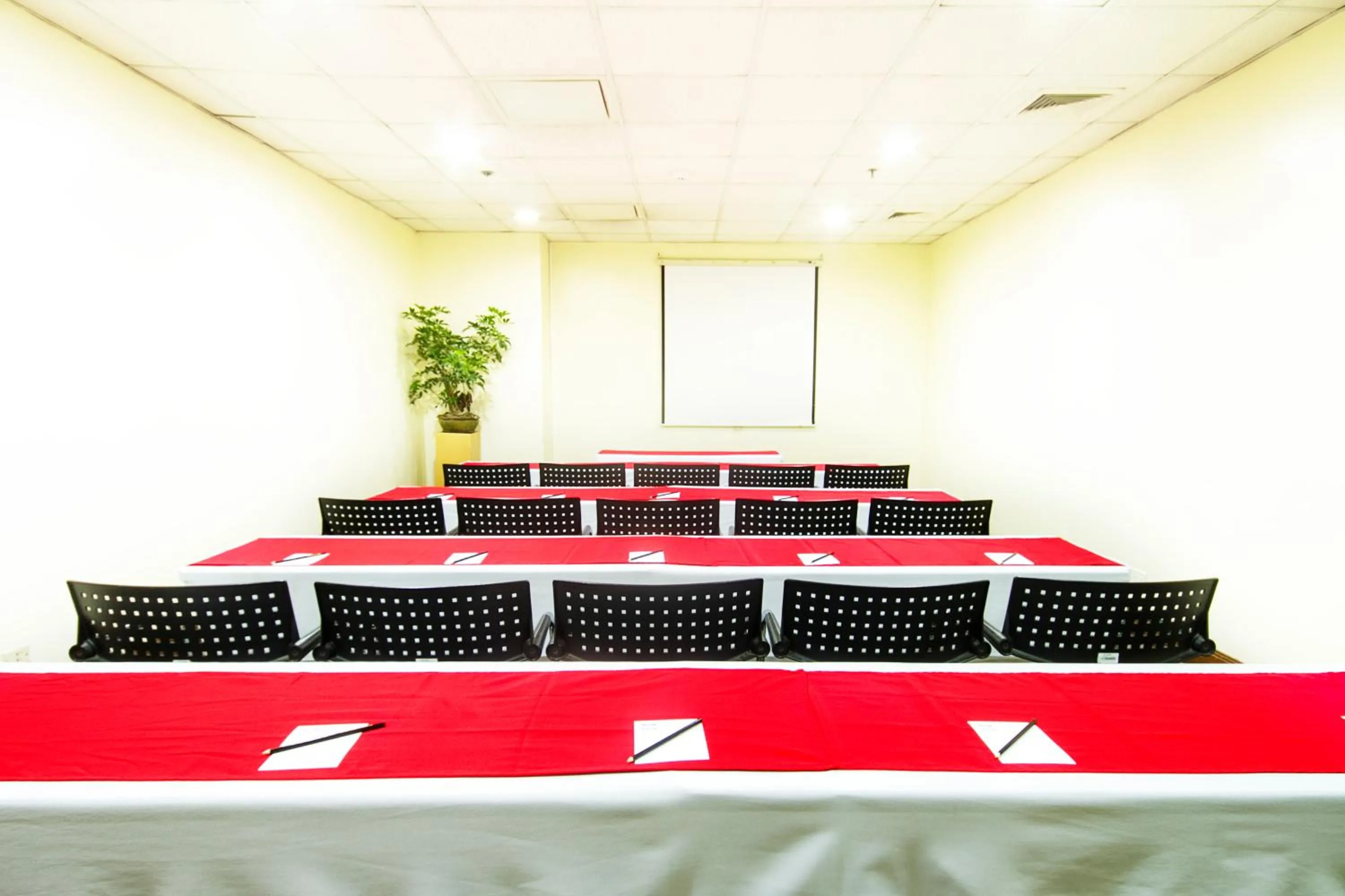 Business facilities in AIM Conference Center