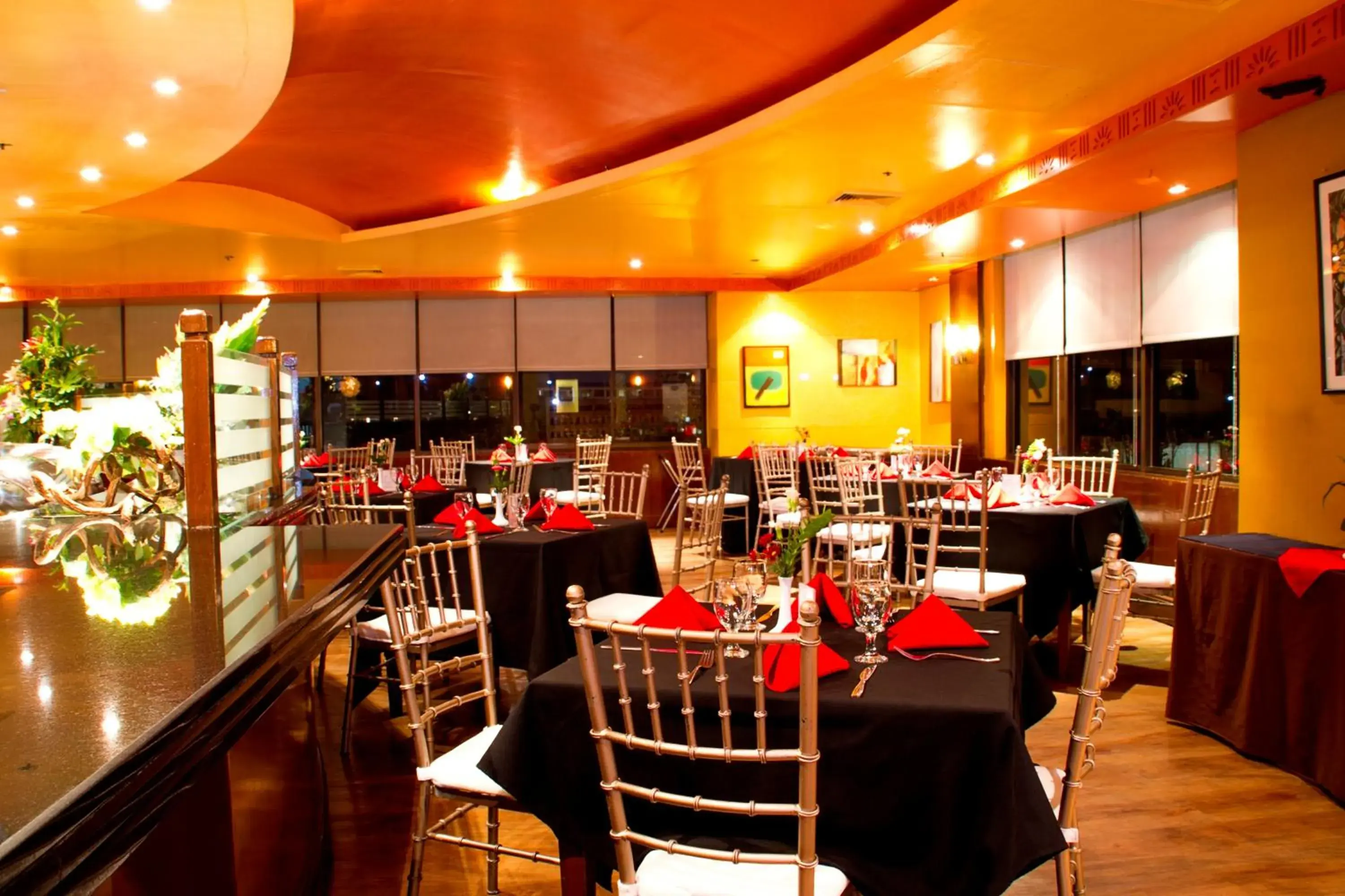 Restaurant/places to eat in AIM Conference Center Restaurant/places to eat in AIM Conference Center