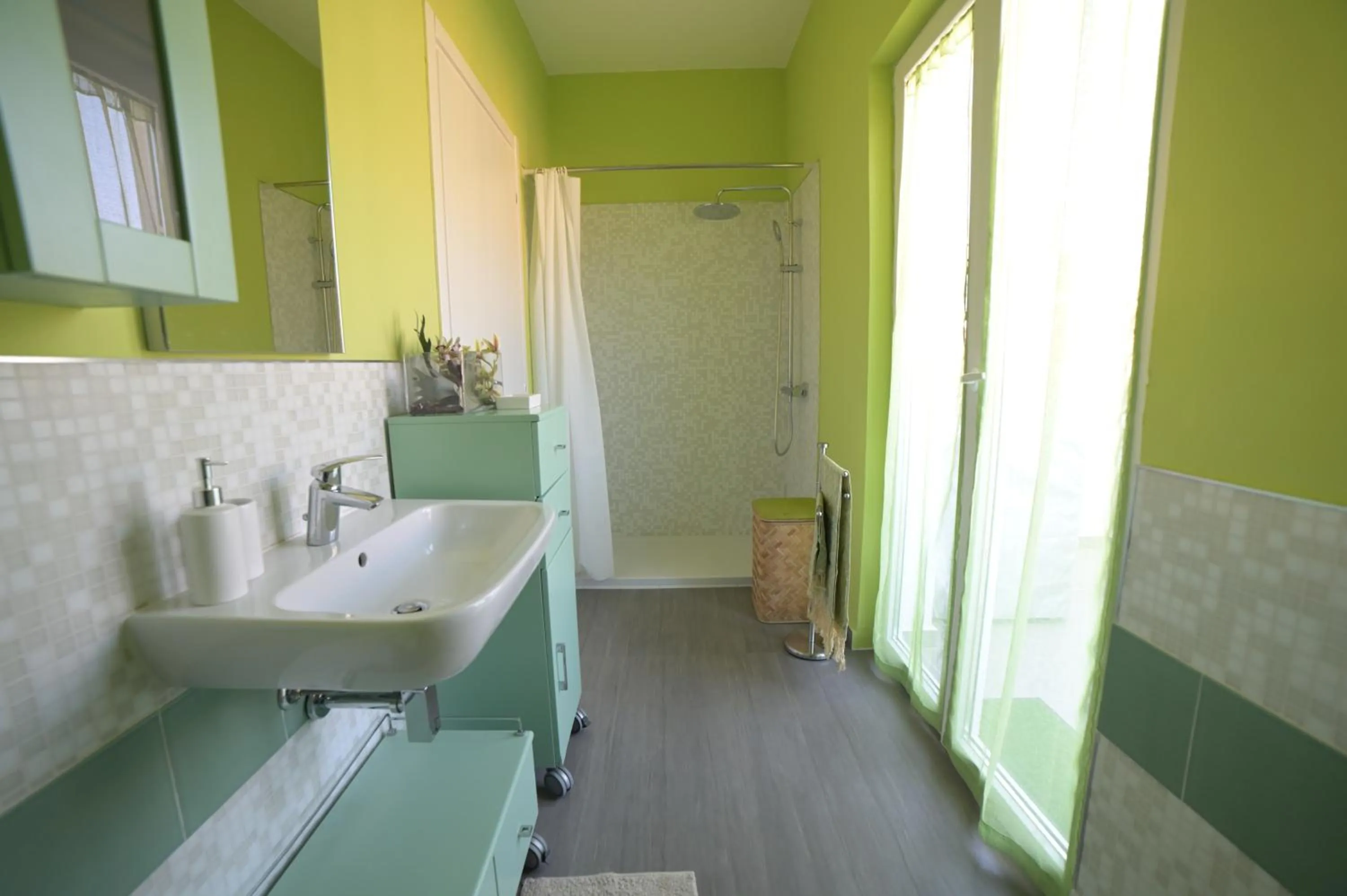 Shower in STANZINA DELLA BARONESSA