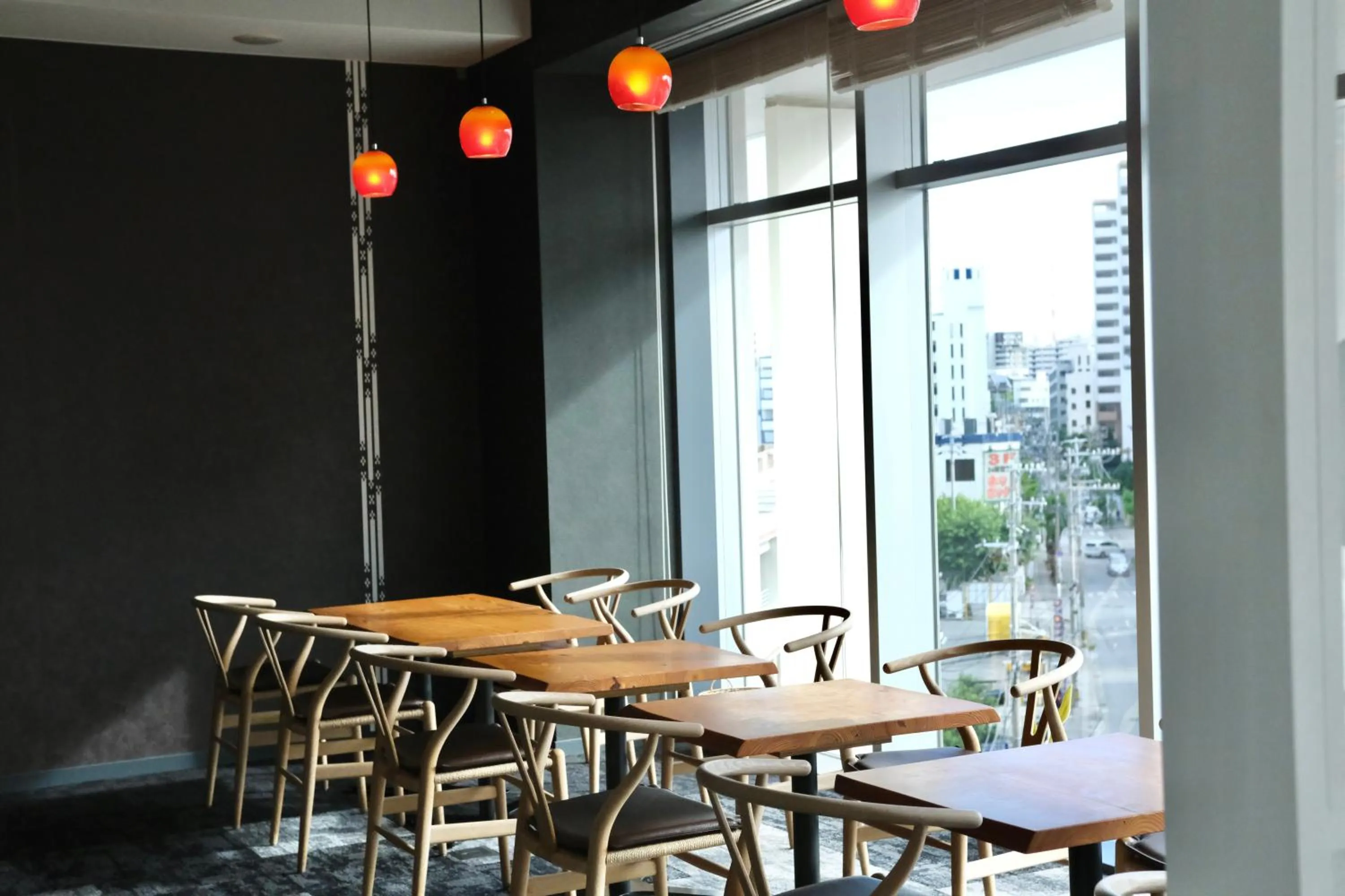 Communal lounge/ TV room in Naha Tokyu REI Hotel