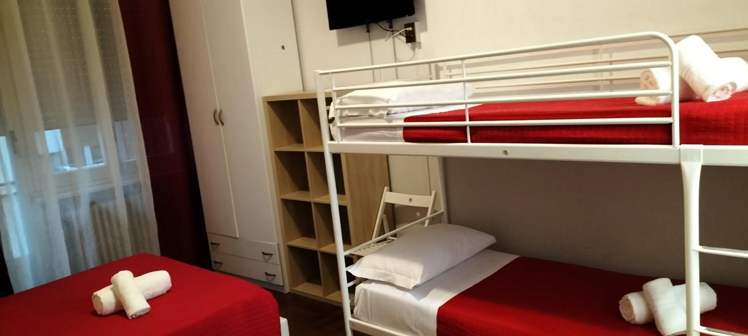 Bed in Domus Vatican Holiday's