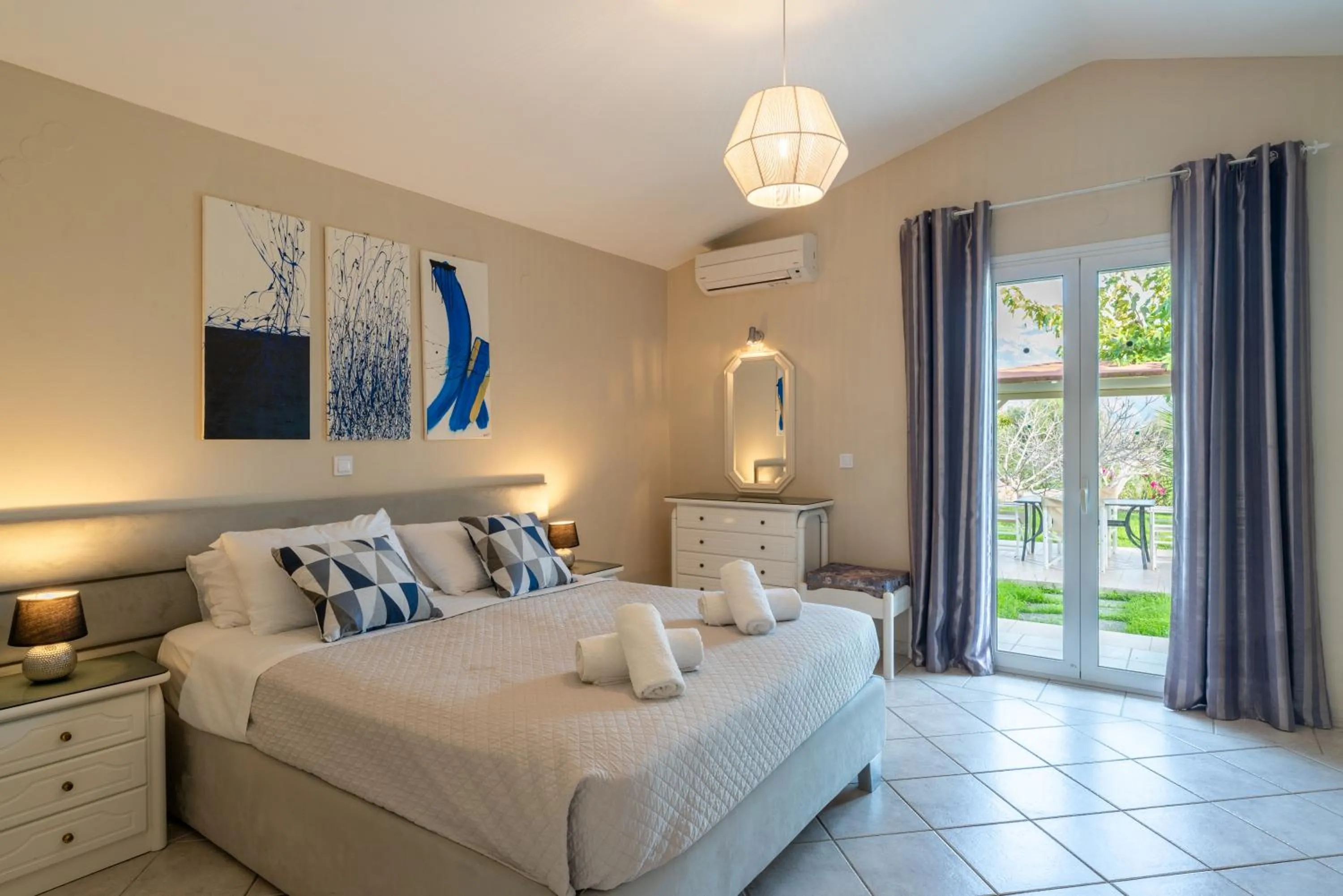 Bedroom, Bed in Residence Poseidon