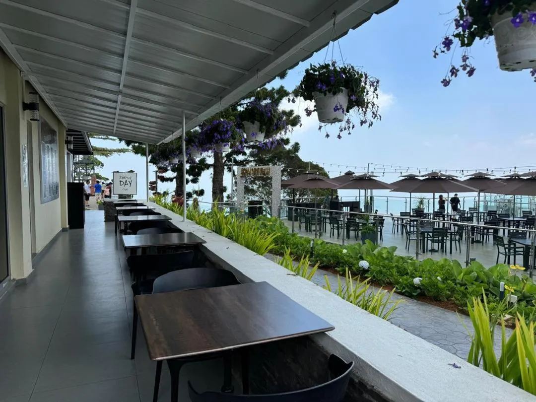 Restaurant/places to eat in The Jerai Hill Resort