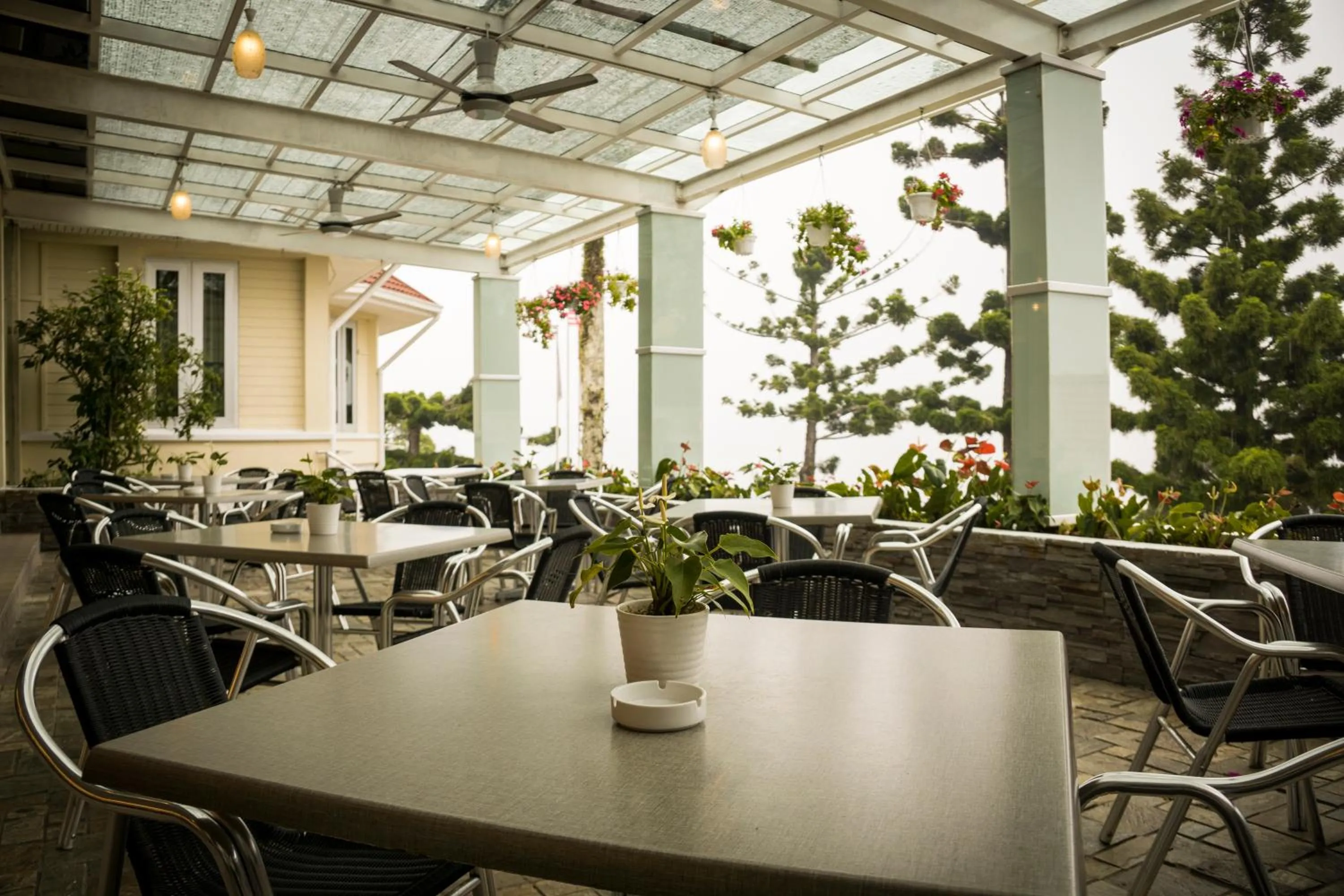 Restaurant/places to eat in The Jerai Hill Resort