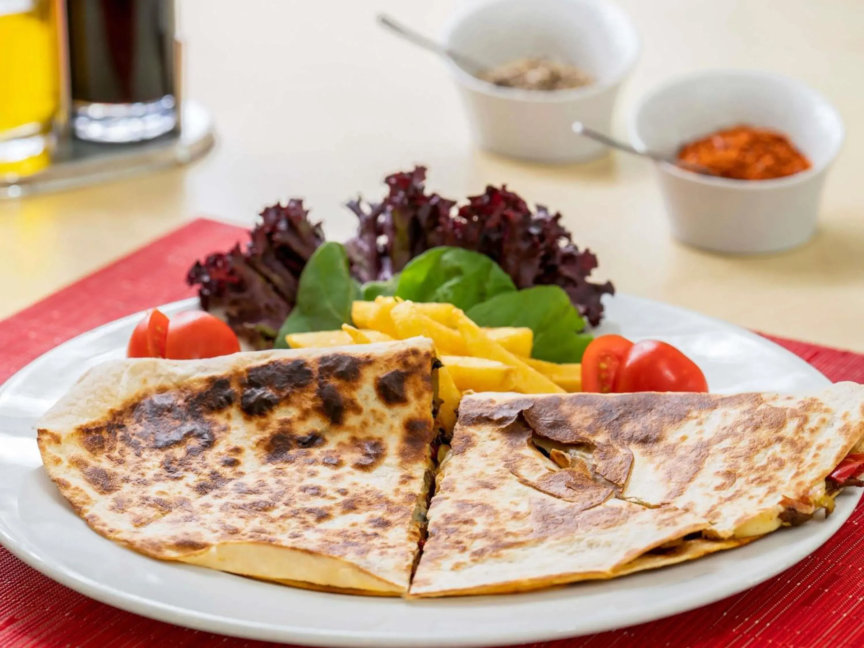 Restaurant/places to eat in Ibis Izmir Alsancak Restaurant/places to eat in Ibis Izmir Alsancak