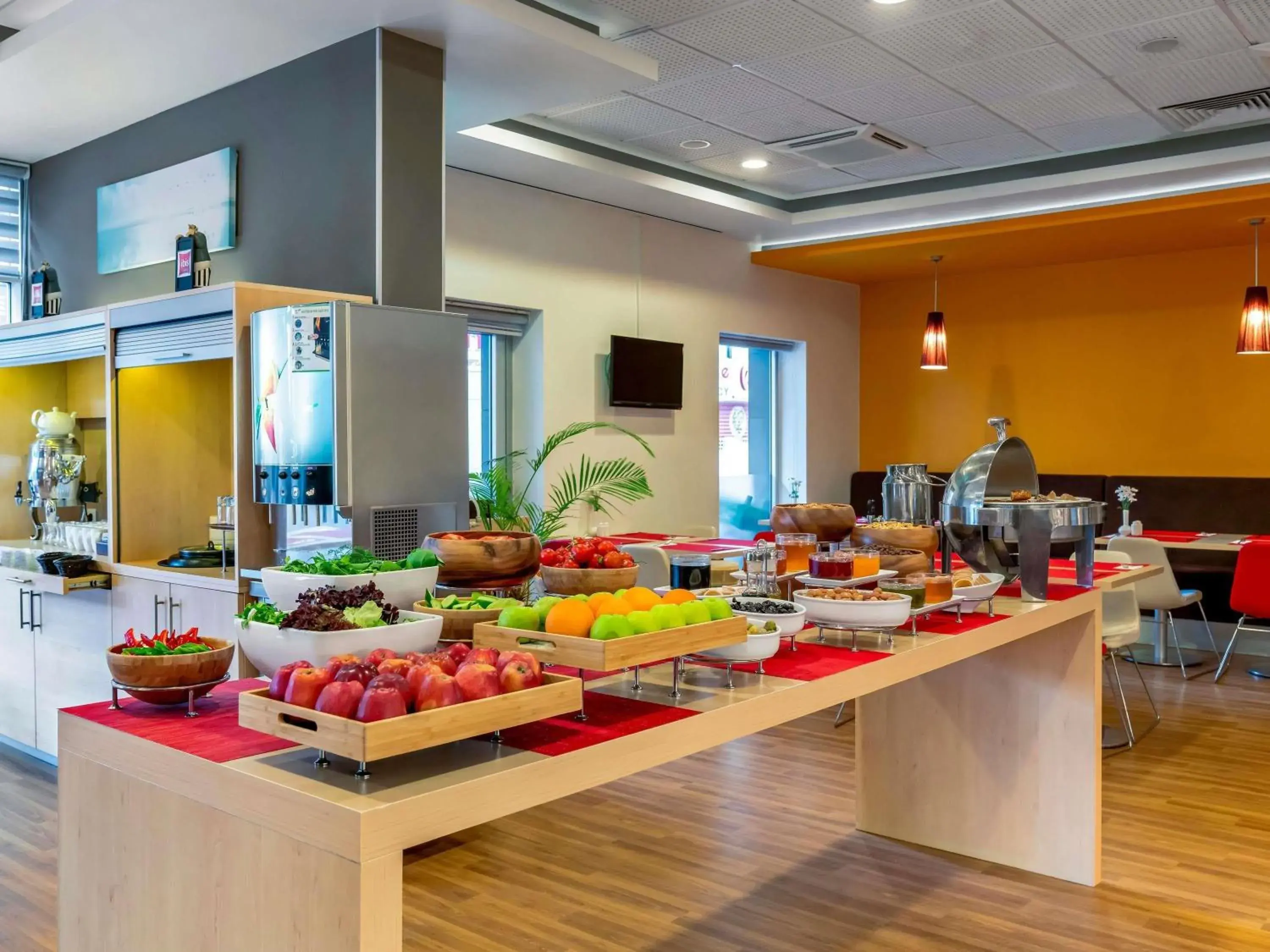 Restaurant/places to eat in Ibis Izmir Alsancak Restaurant/places to eat in Ibis Izmir Alsancak