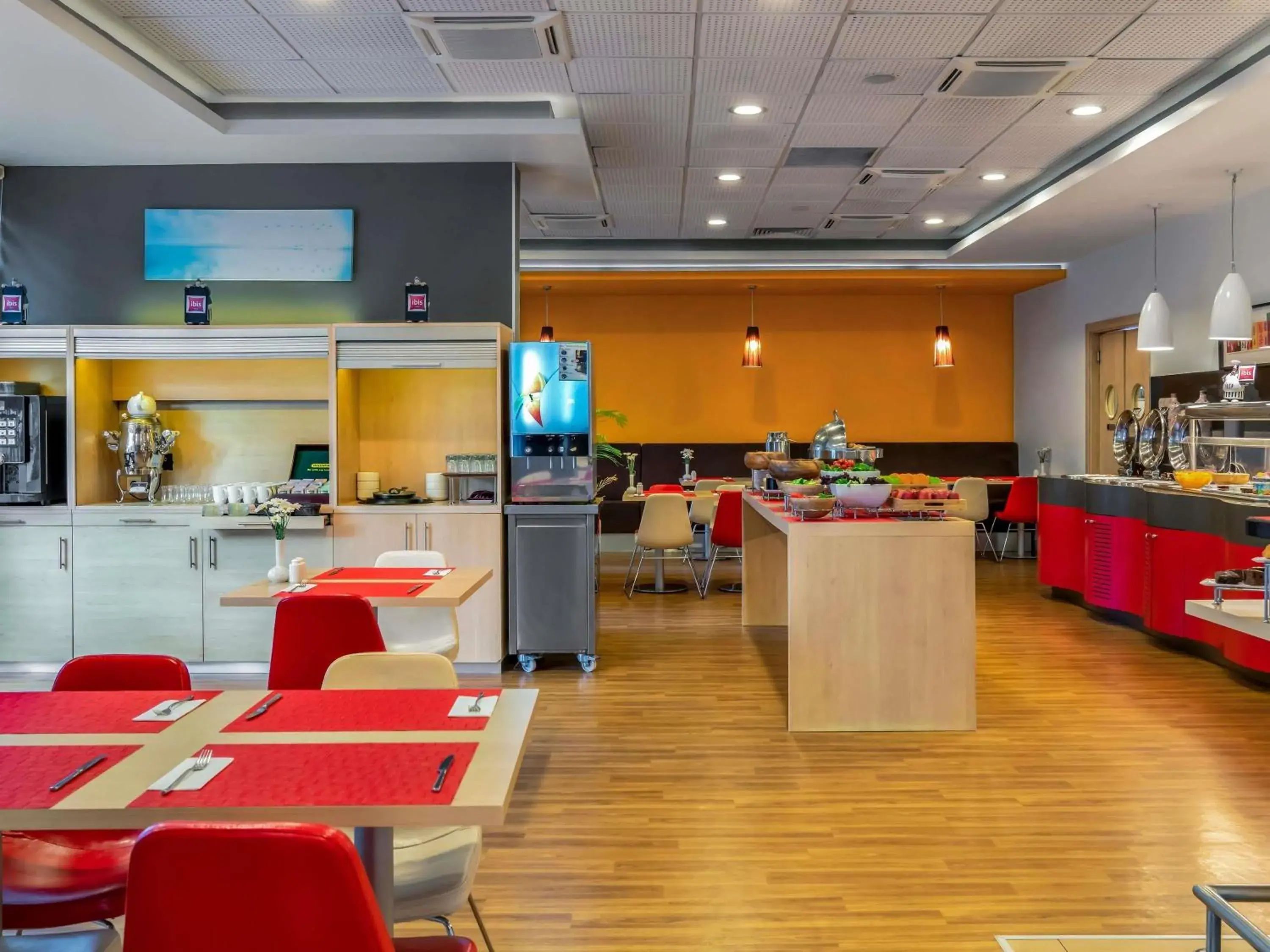 Restaurant/places to eat in Ibis Izmir Alsancak Restaurant/places to eat in Ibis Izmir Alsancak