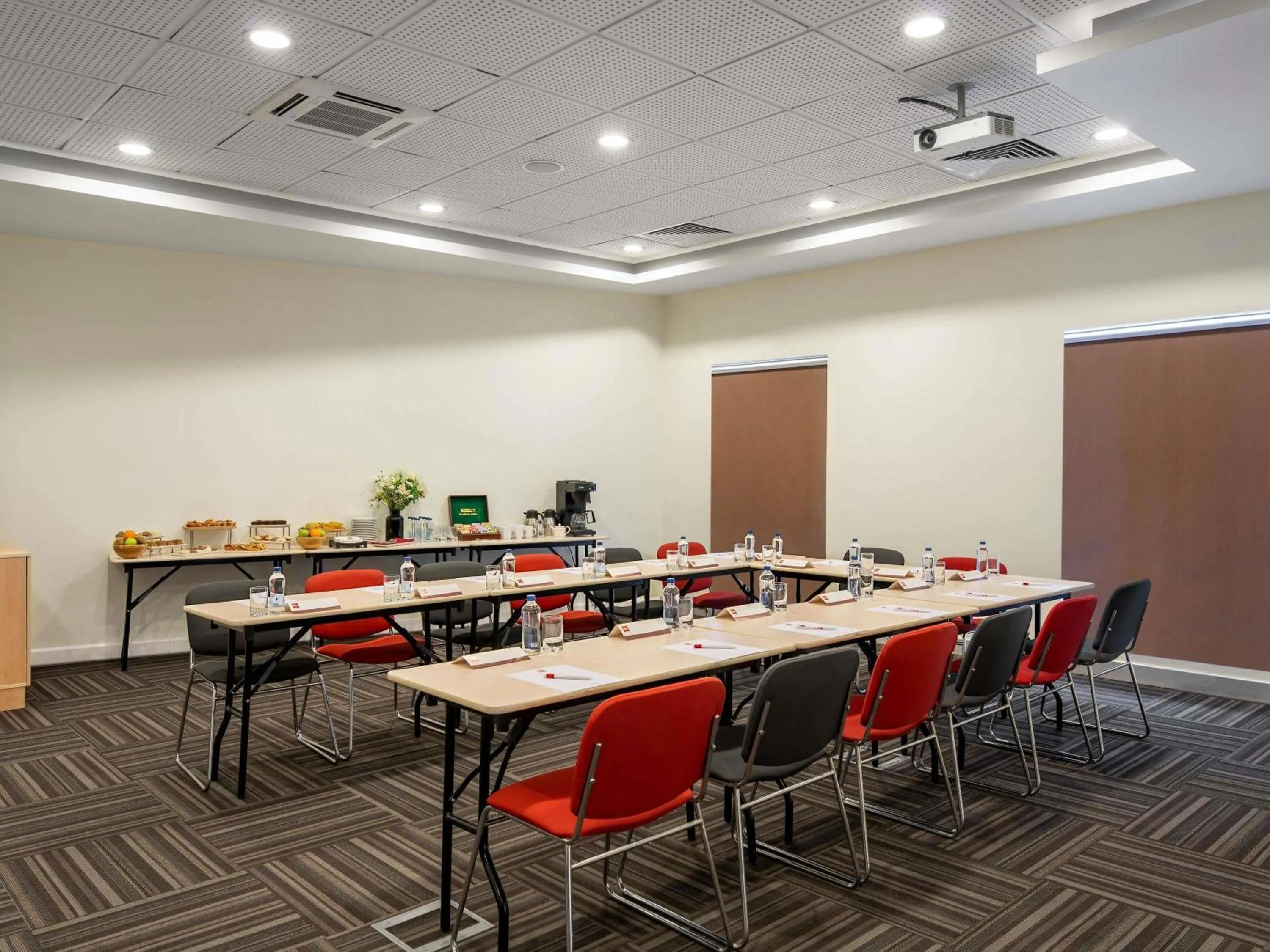 Meeting/conference room in Ibis Izmir Alsancak