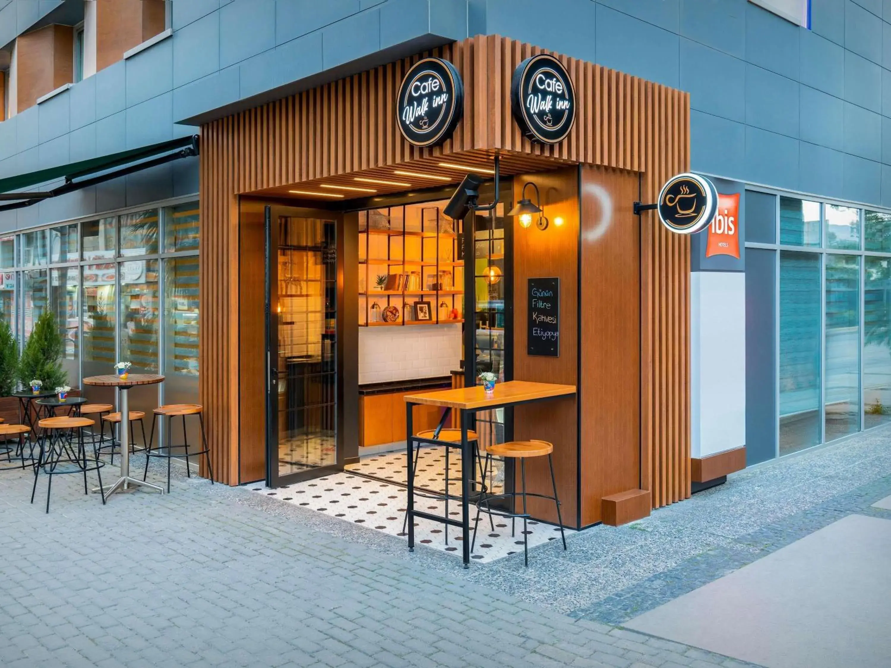 Property building in Ibis Izmir Alsancak Property building in Ibis Izmir Alsancak