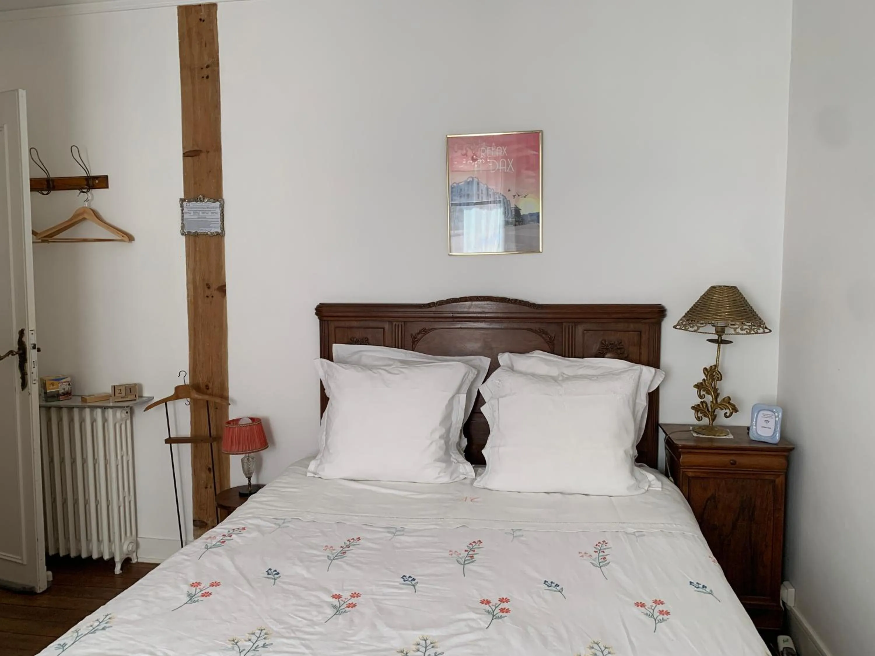 Photo of the whole room, Bed in La Croix Blanche