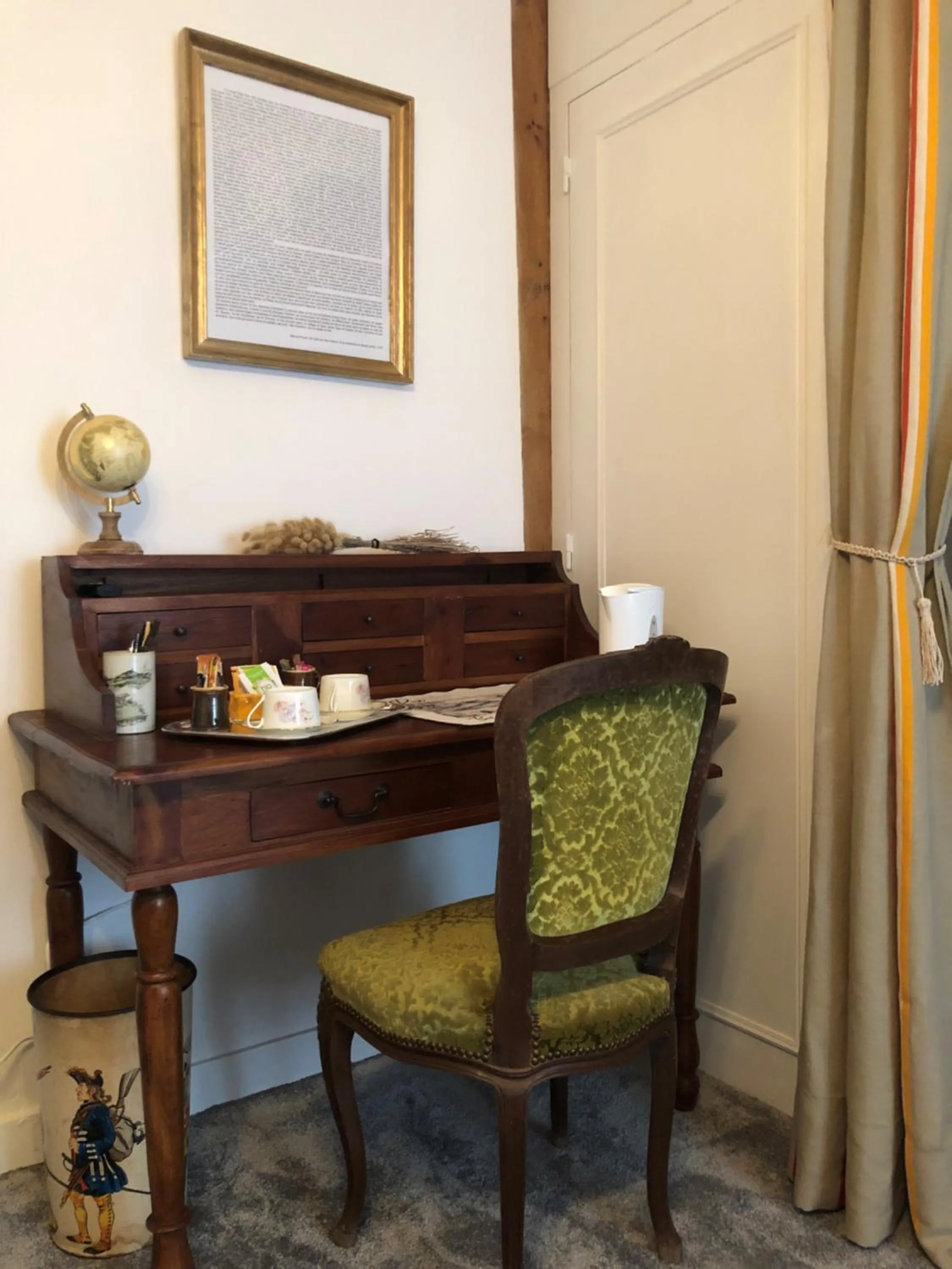 Coffee/tea facilities in La Croix Blanche