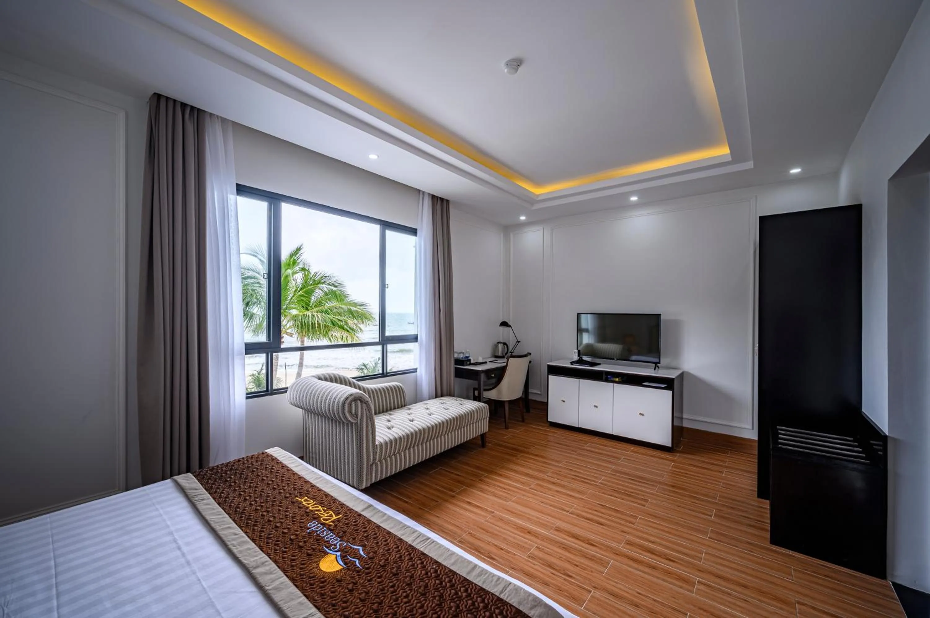 View (from property/room), Bed in Seaside Boutique Resort Quy Nhon