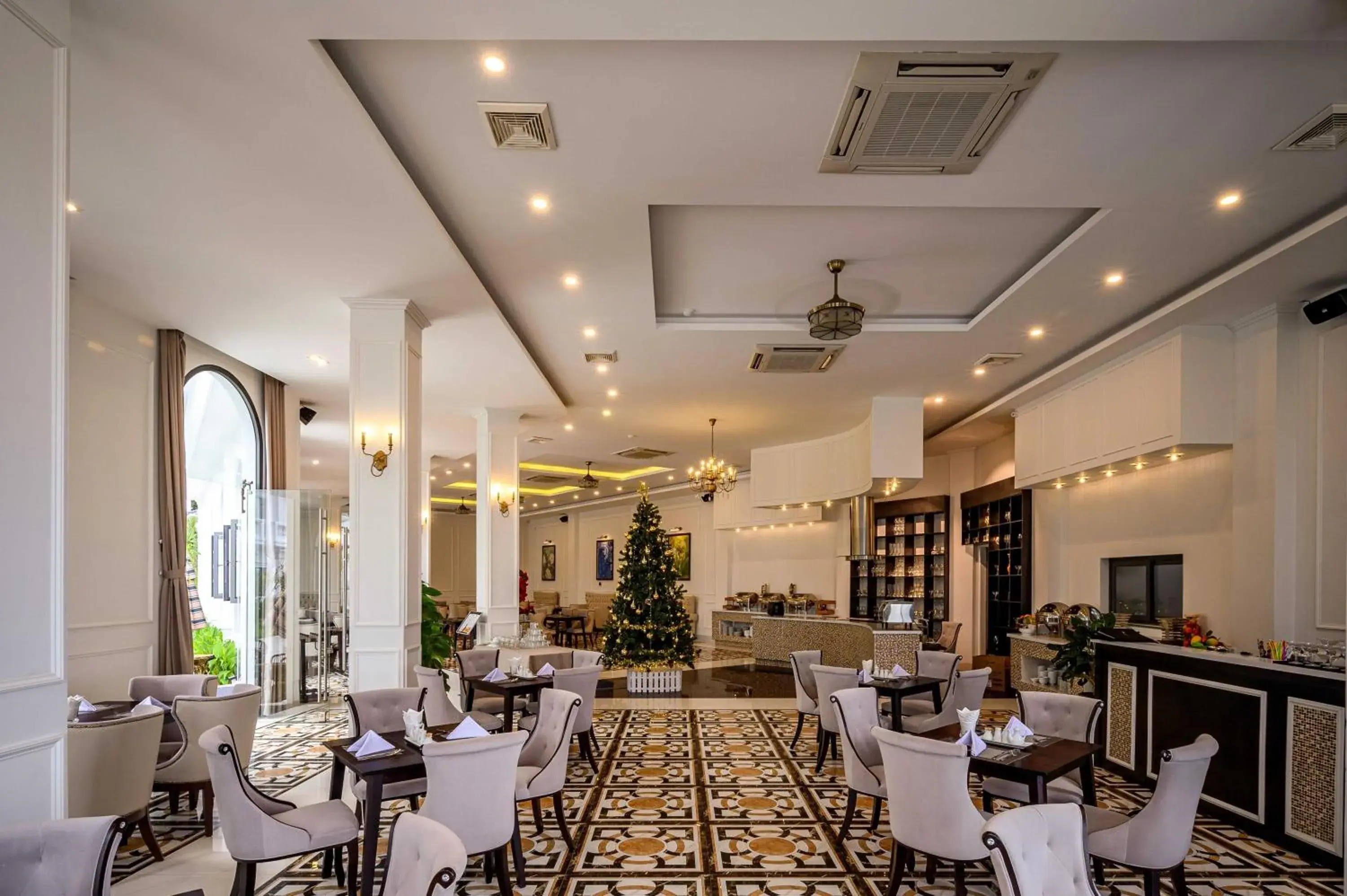 Restaurant/places to eat in Seaside Boutique Resort Quy Nhon Restaurant/places to eat in Seaside Boutique Resort Quy Nhon