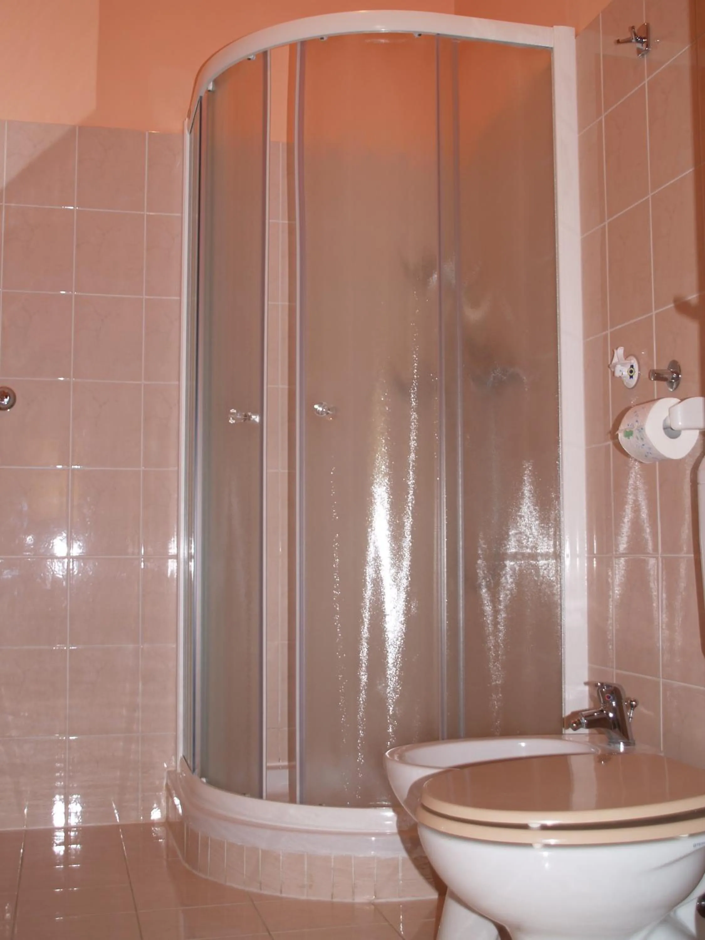 Bathroom in Apartments Frank
