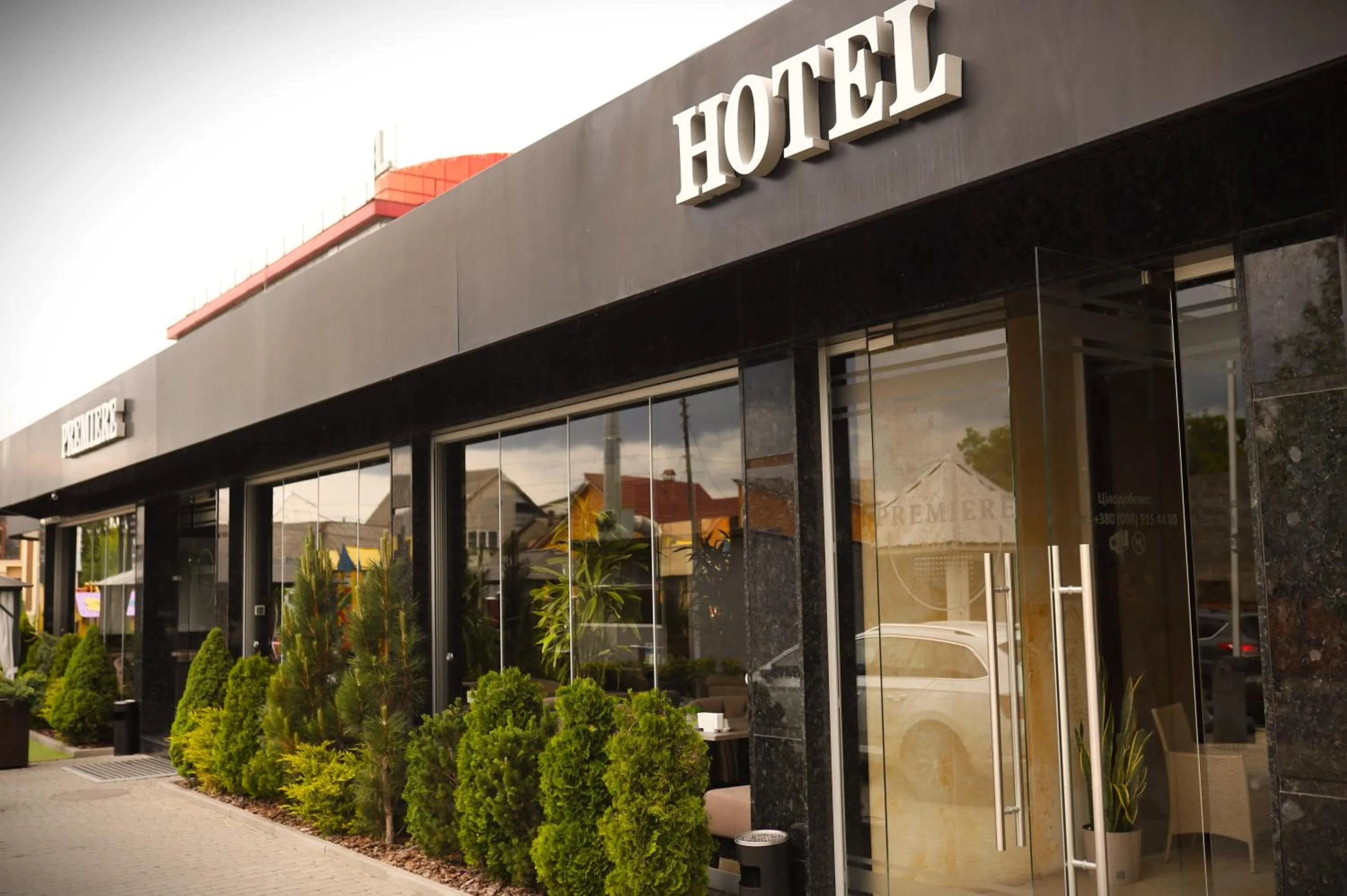 Premiere Hotel
