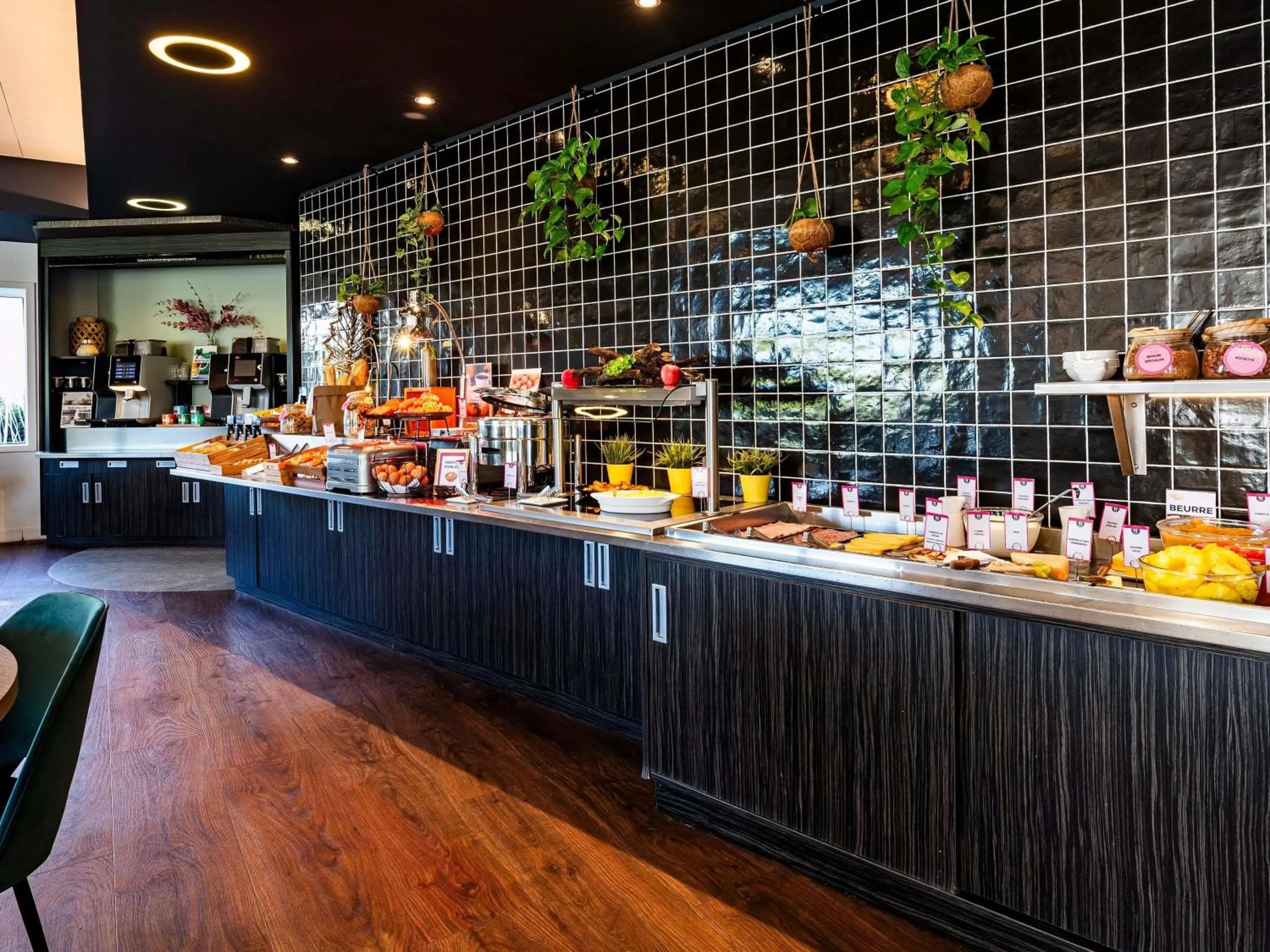 Breakfast in Novotel Reims Tinqueux