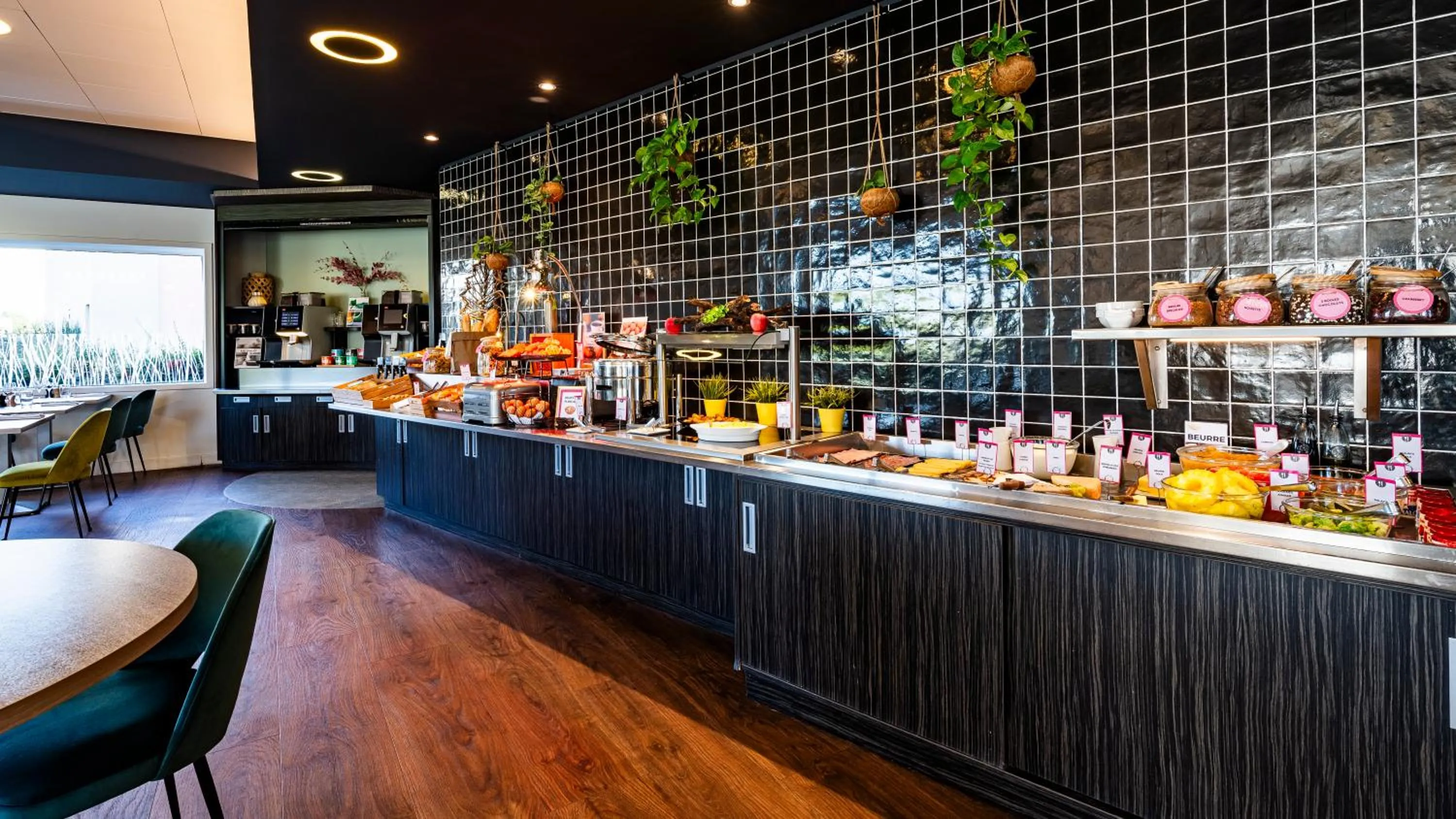 Breakfast in Novotel Reims Tinqueux