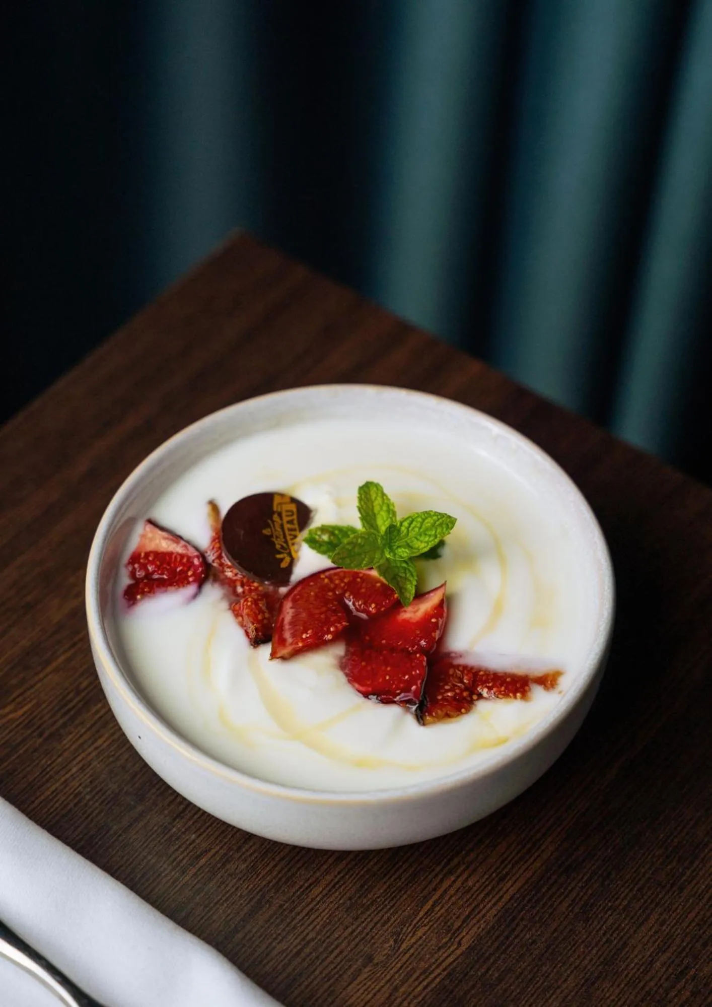 Restaurant/places to eat in Novotel Reims Tinqueux