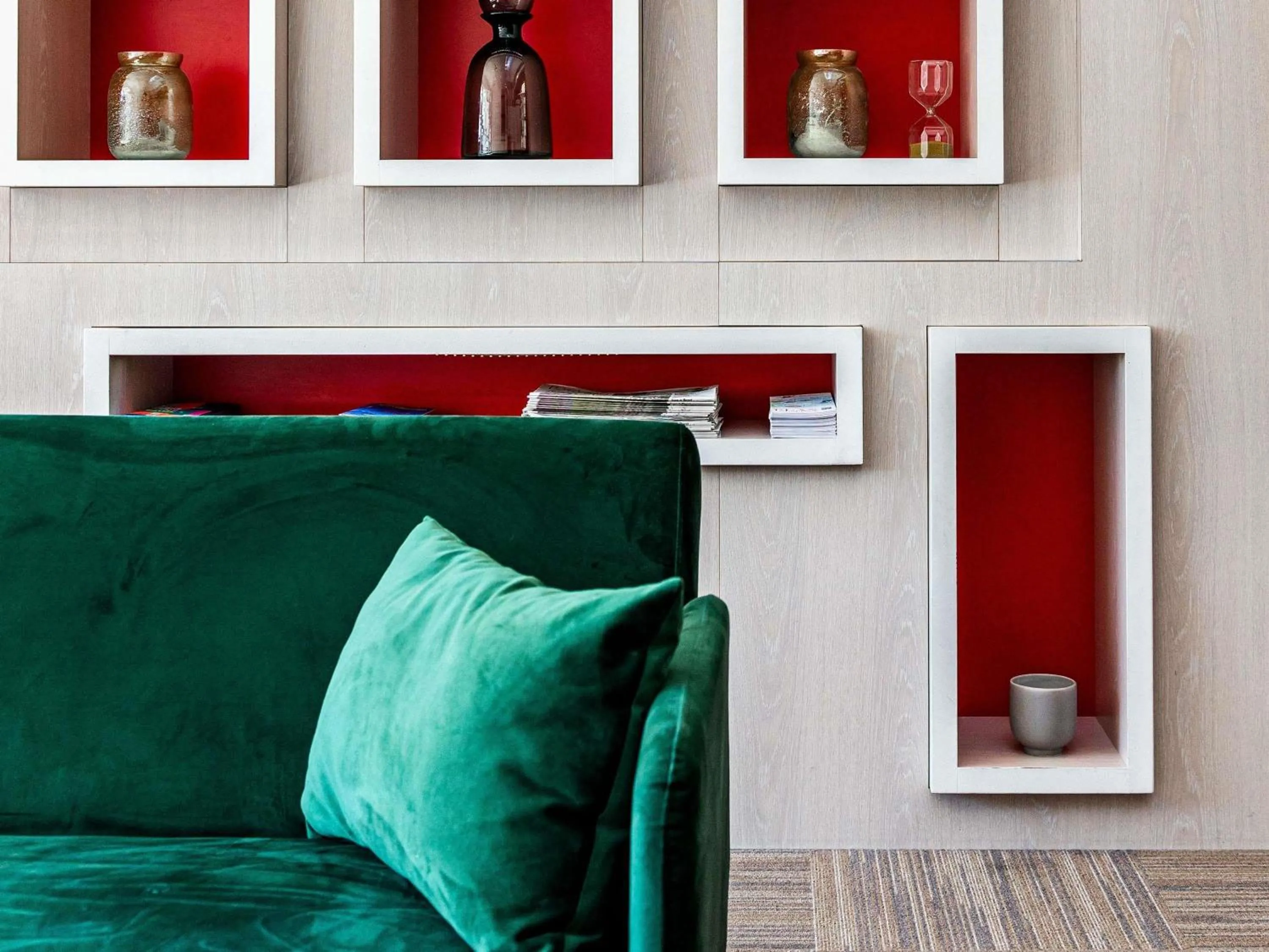 Lounge or bar in Novotel Reims Tinqueux