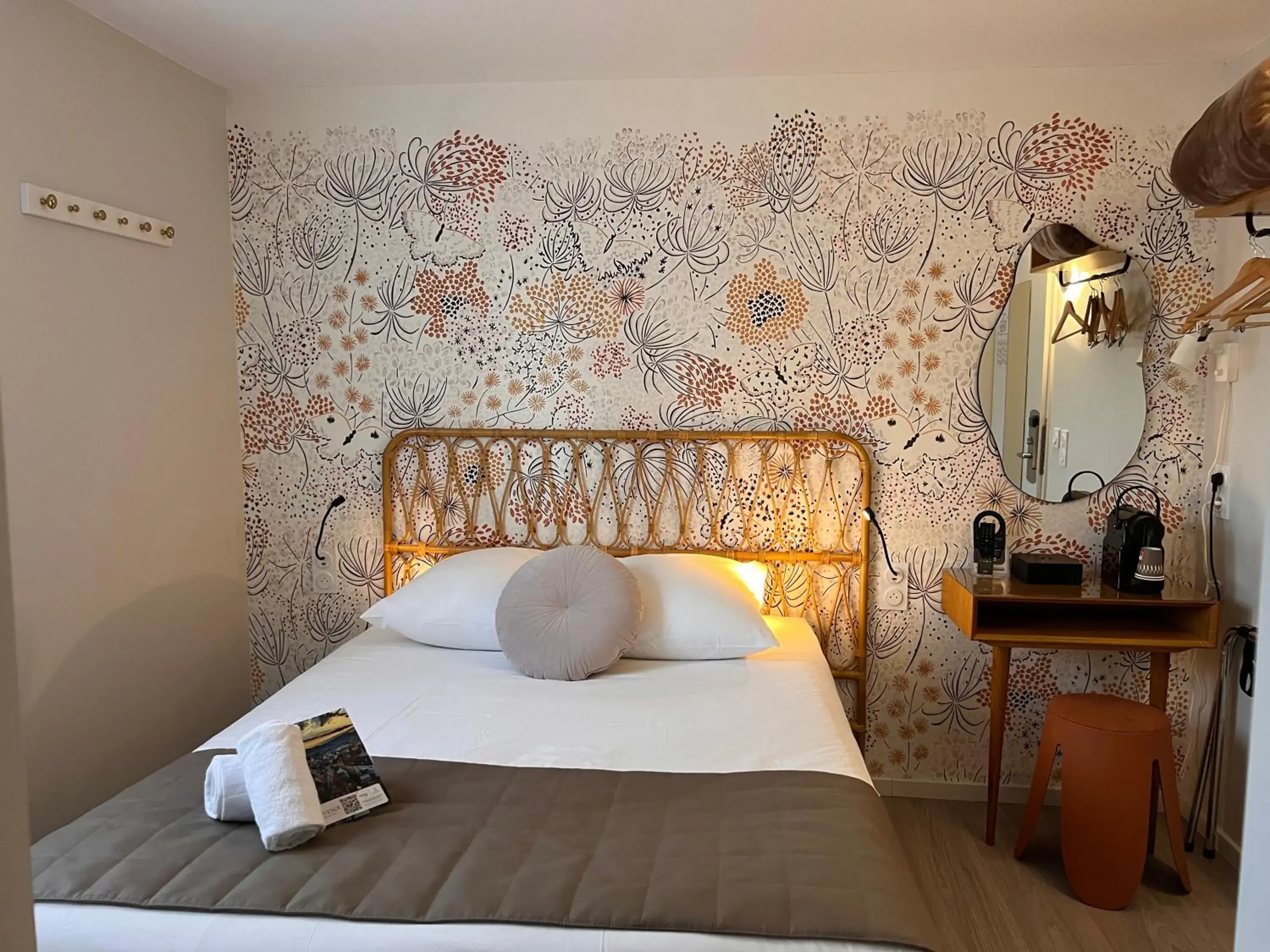 Bedroom, Bed in Hotel Arc-En-Ciel Colmar Contact Hotel Bedroom, Bed in Hotel Arc-En-Ciel Colmar Contact Hotel