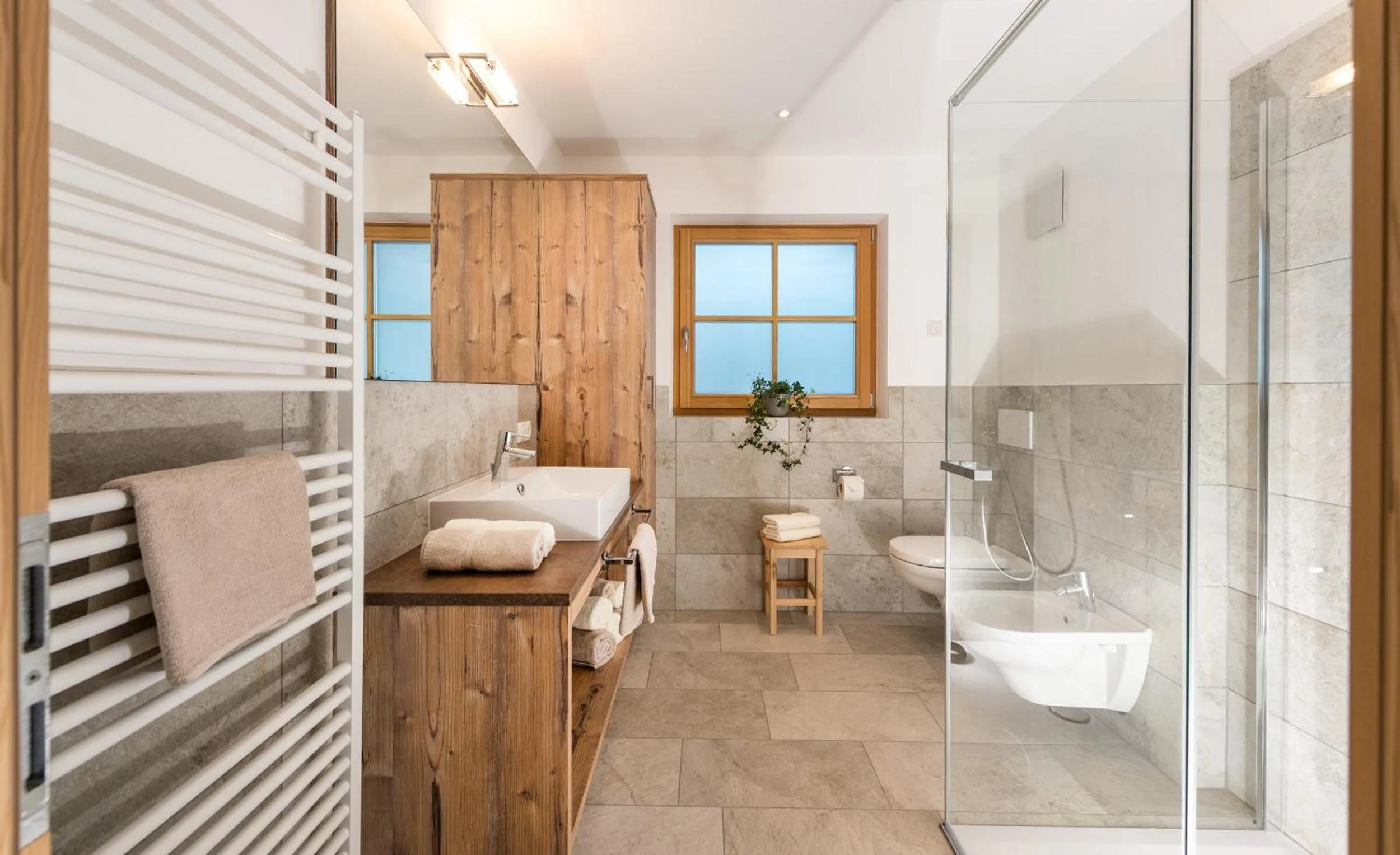 Shower in Unterkantiolerhof