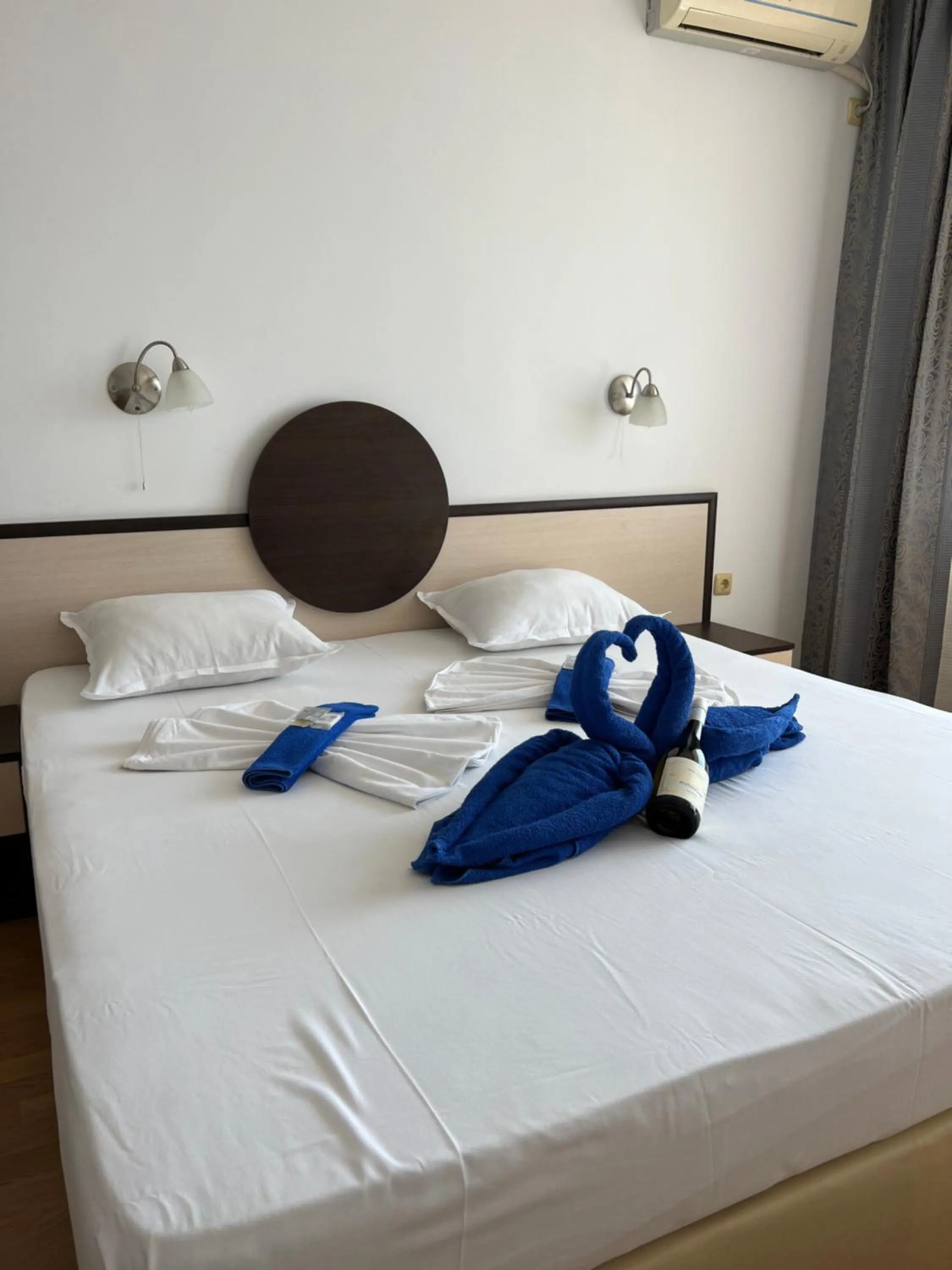 Bed in Family Hotel Milev