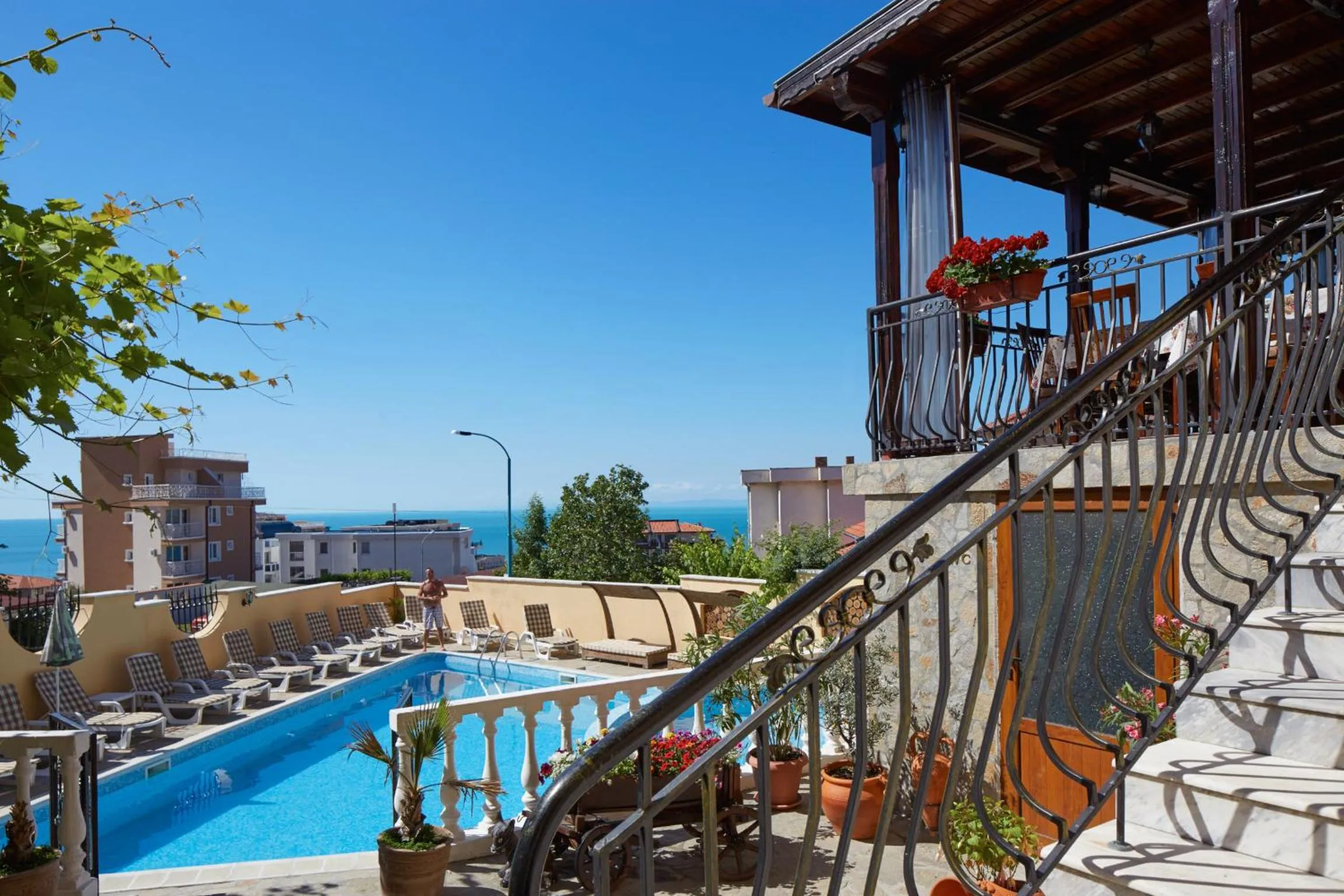 Garden in Family Hotel Milev