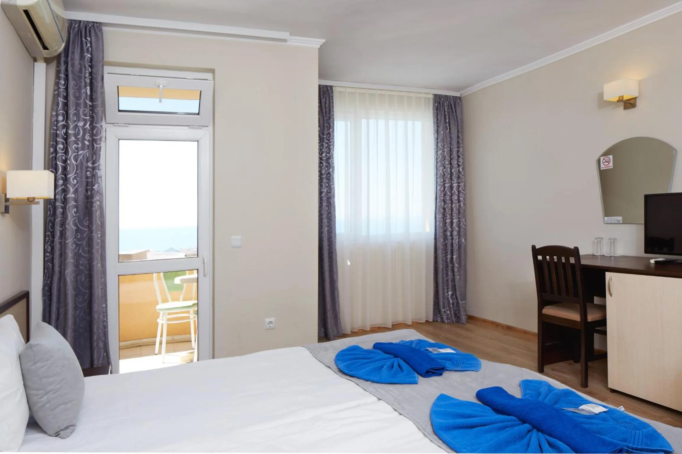 Bed in Family Hotel Milev