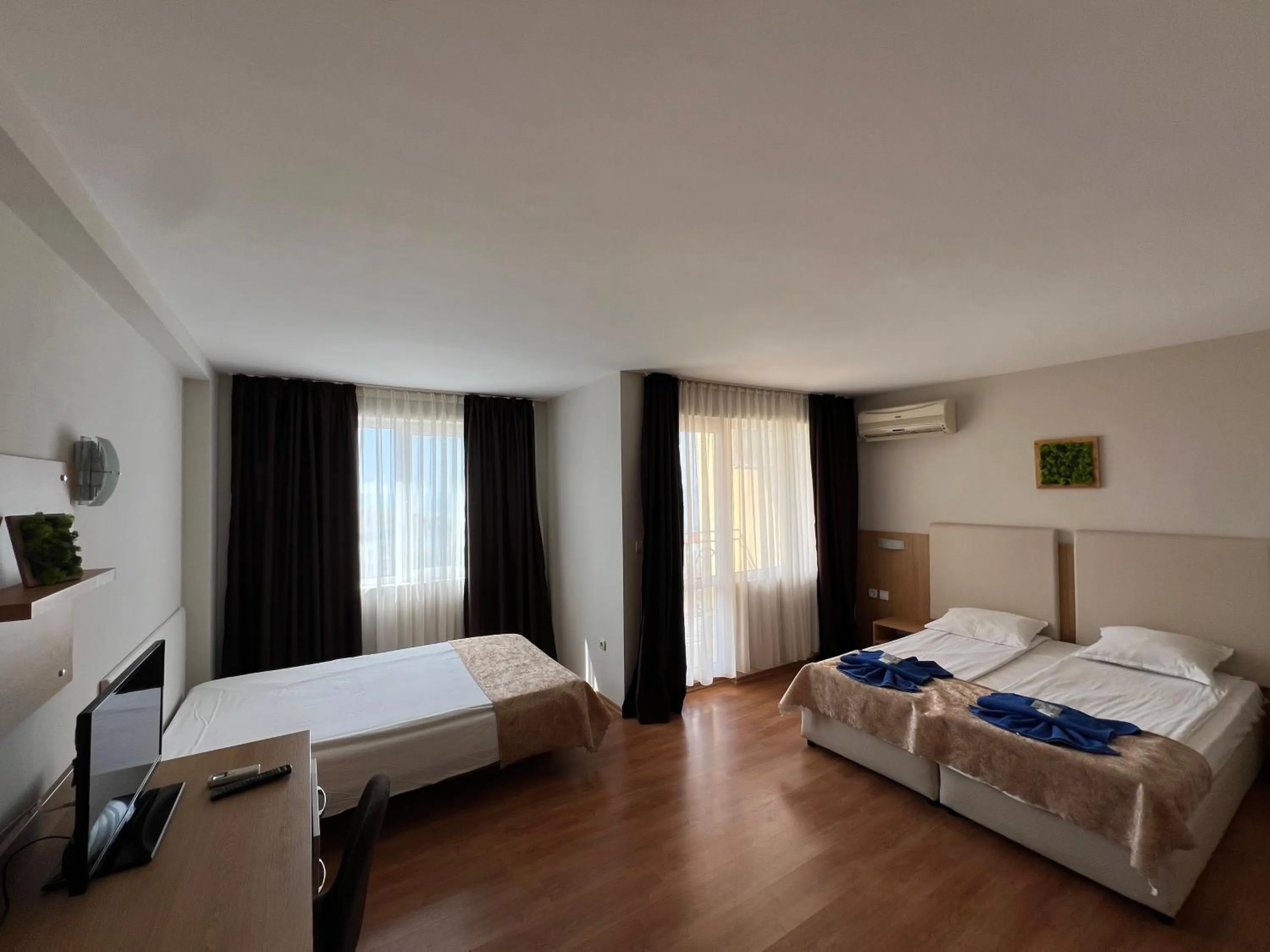 Bed in Family Hotel Milev