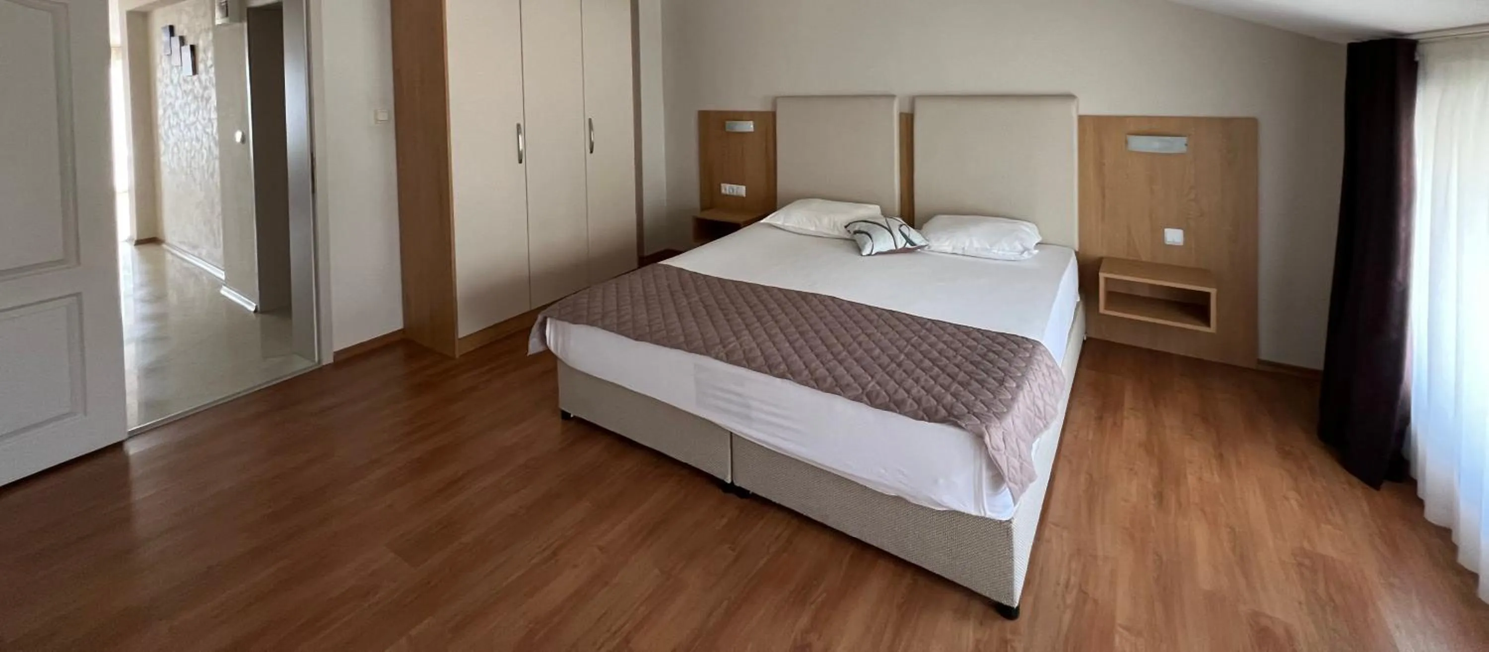 Bed in Family Hotel Milev