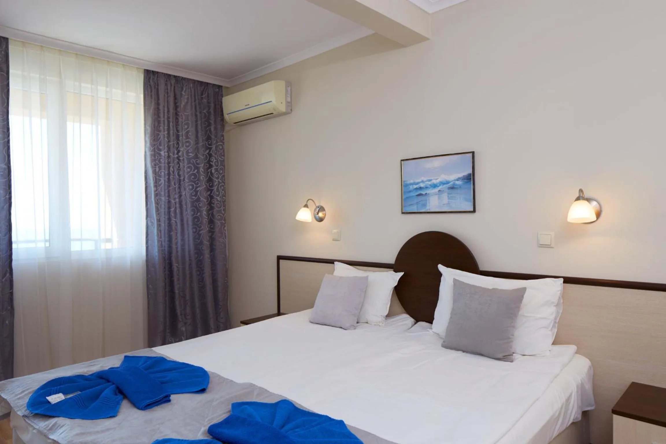 Bed in Family Hotel Milev