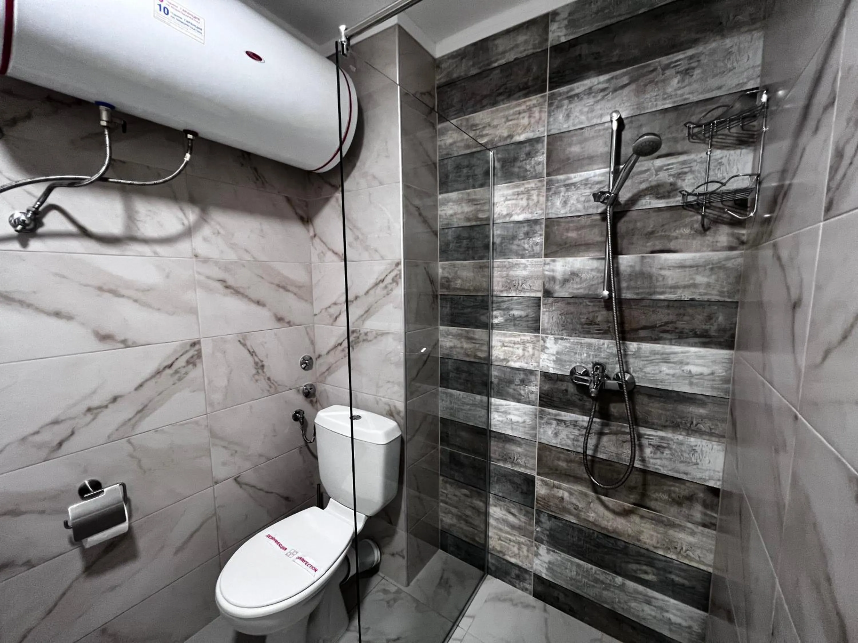 Shower in Family Hotel Milev