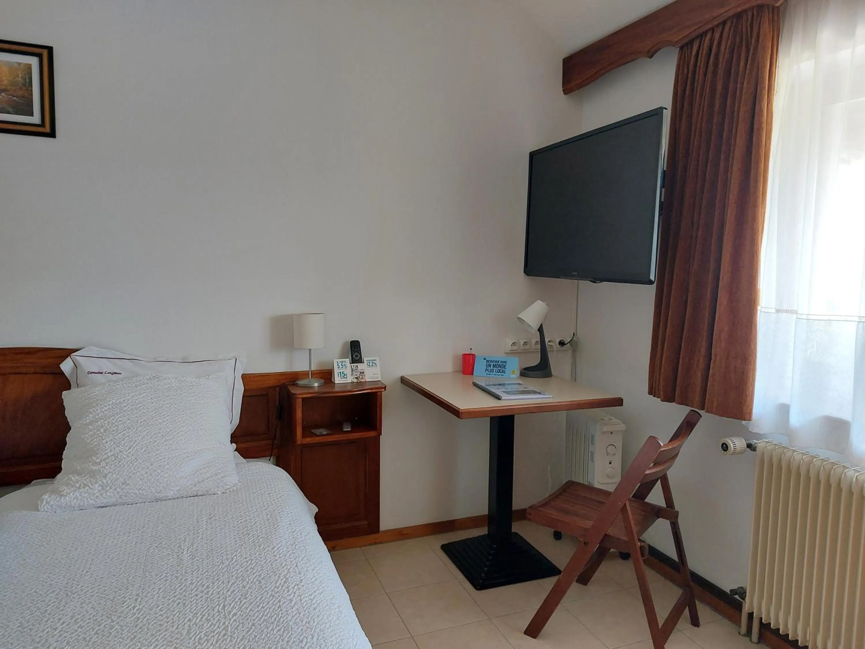 Bedroom, Bed in Hotel-Spa & Restaurant Logis Domaine Langmatt