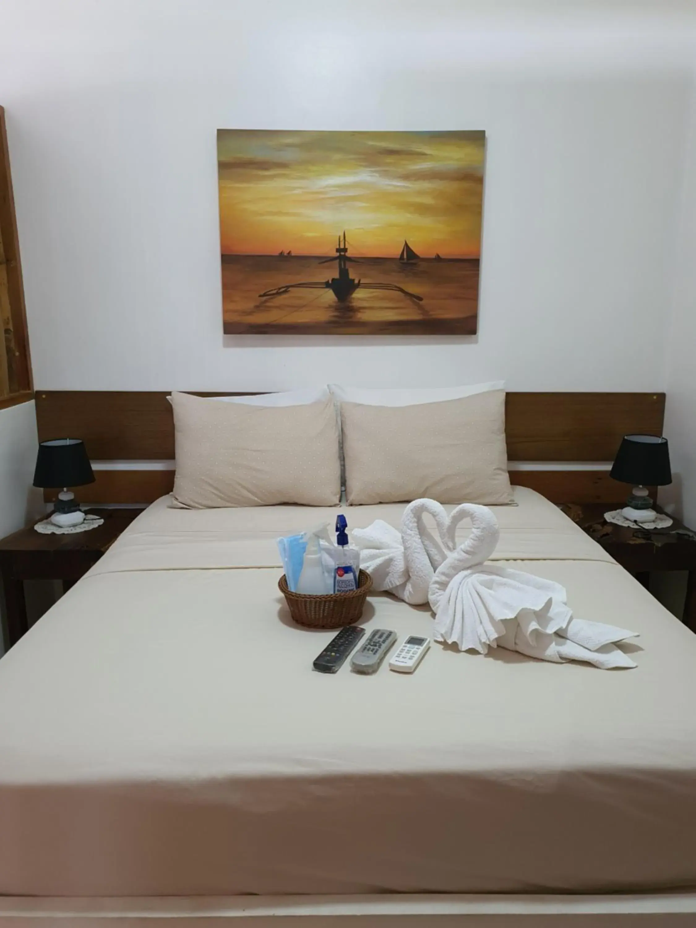 Deluxe Double Room in Greenyard Inn Deluxe Double Room in Greenyard Inn