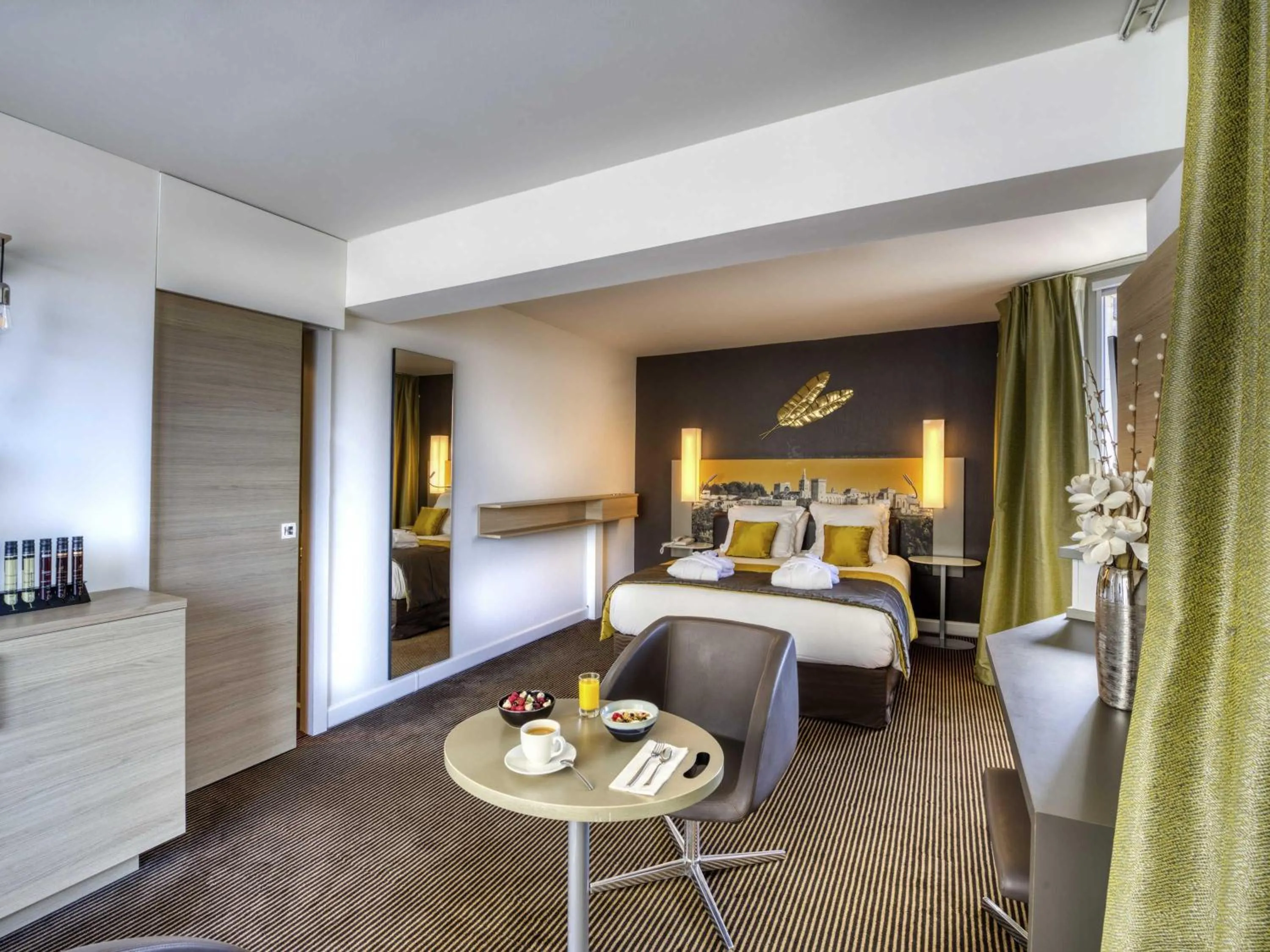 Bedroom, Bed in Mercure Avignon Centre Palais des Papes