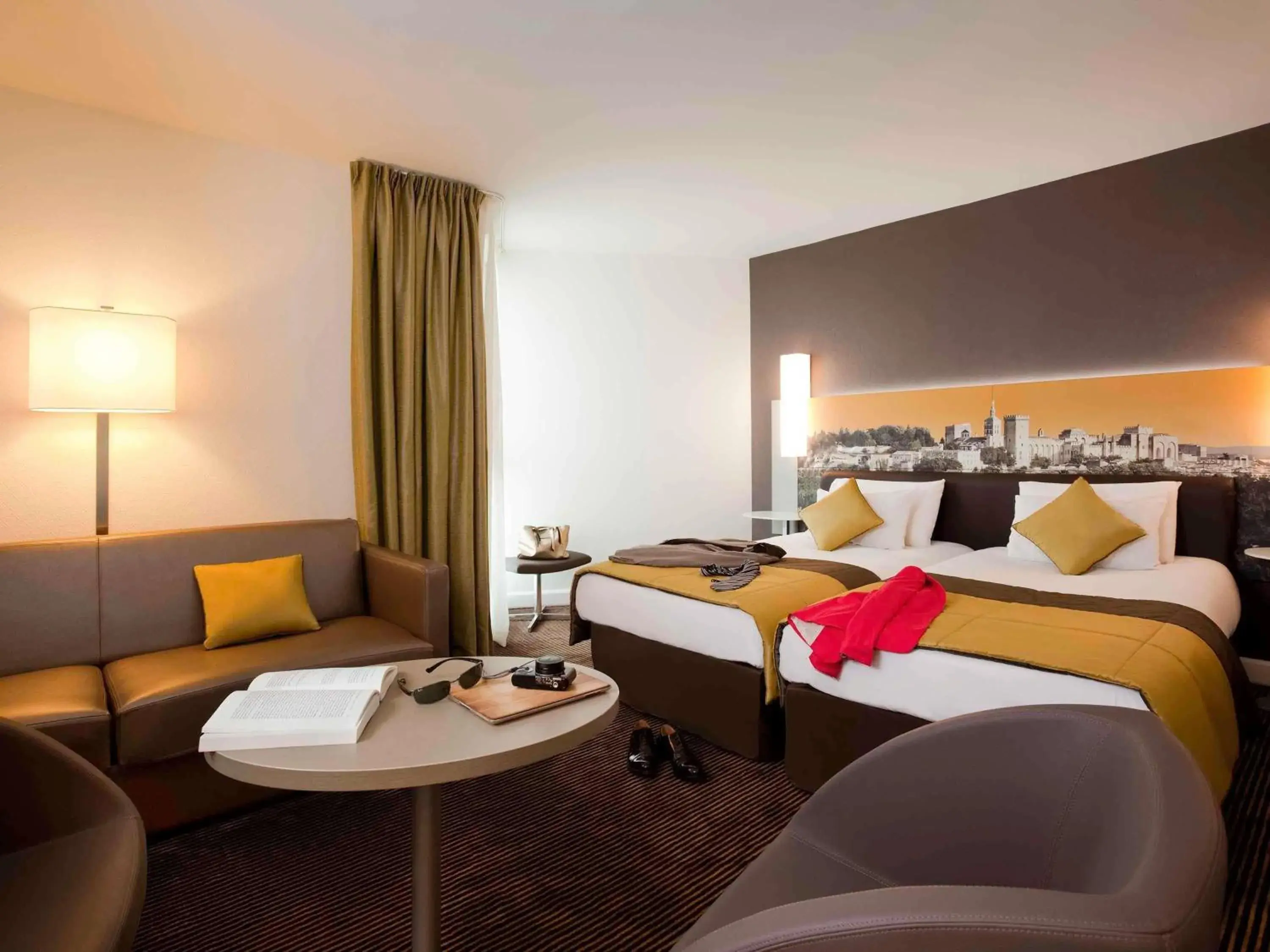 Bedroom, Bed in Mercure Avignon Centre Palais des Papes Bedroom, Bed in Mercure Avignon Centre Palais des Papes