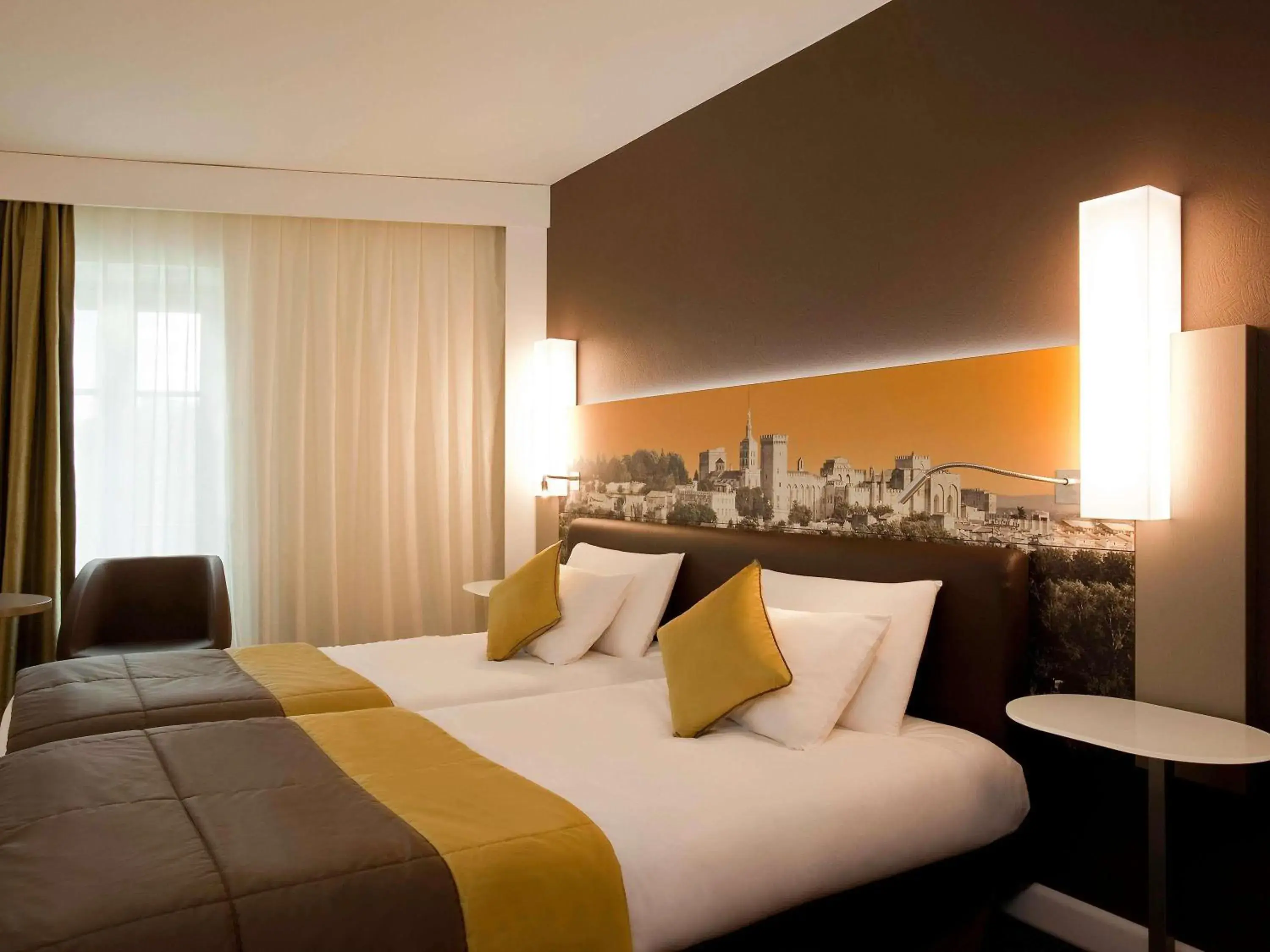 Bedroom, Bed in Mercure Avignon Centre Palais des Papes Bedroom, Bed in Mercure Avignon Centre Palais des Papes