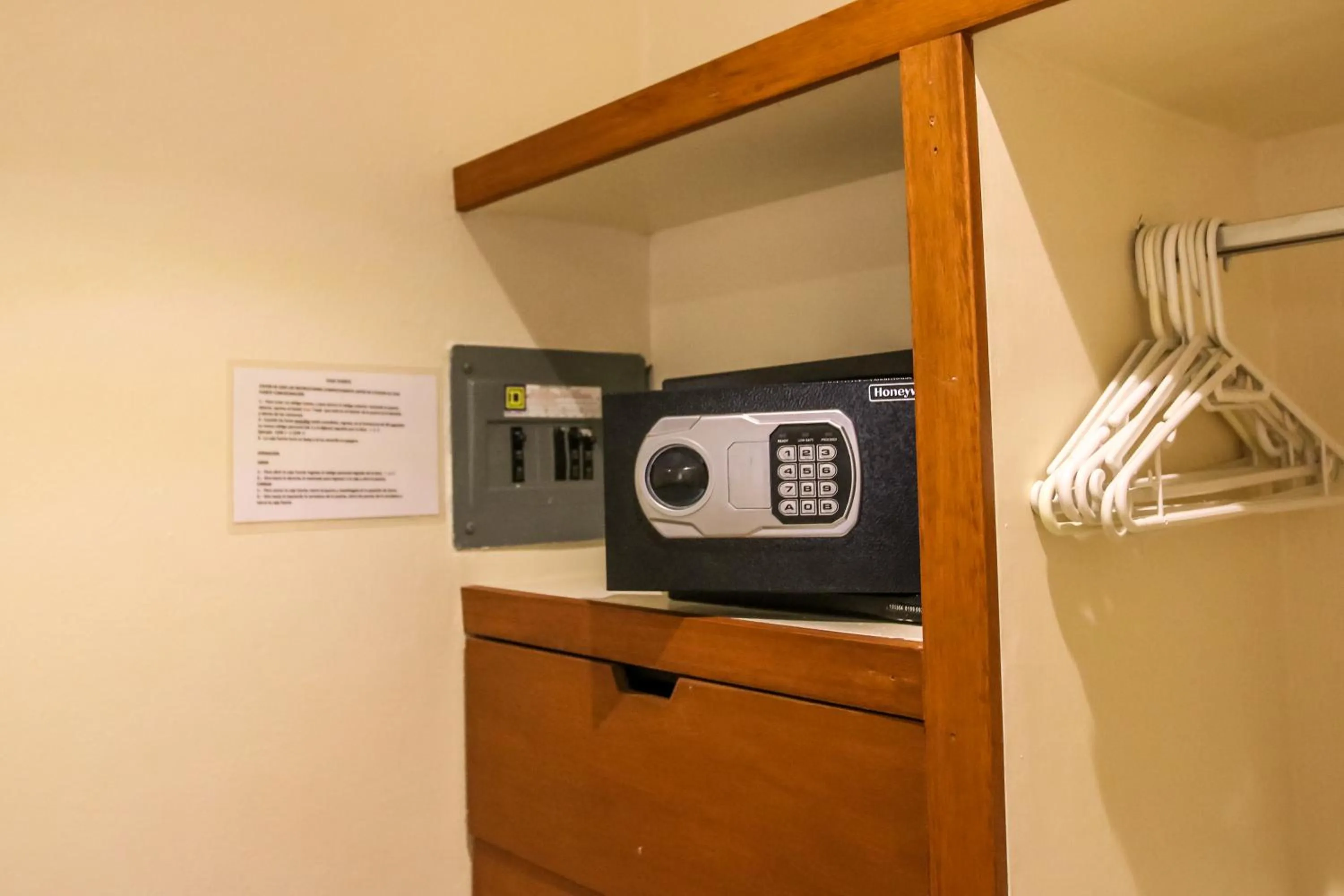 Decorative detail in Mishol Bodas Hotel & Beach Club Acapulco Diamante