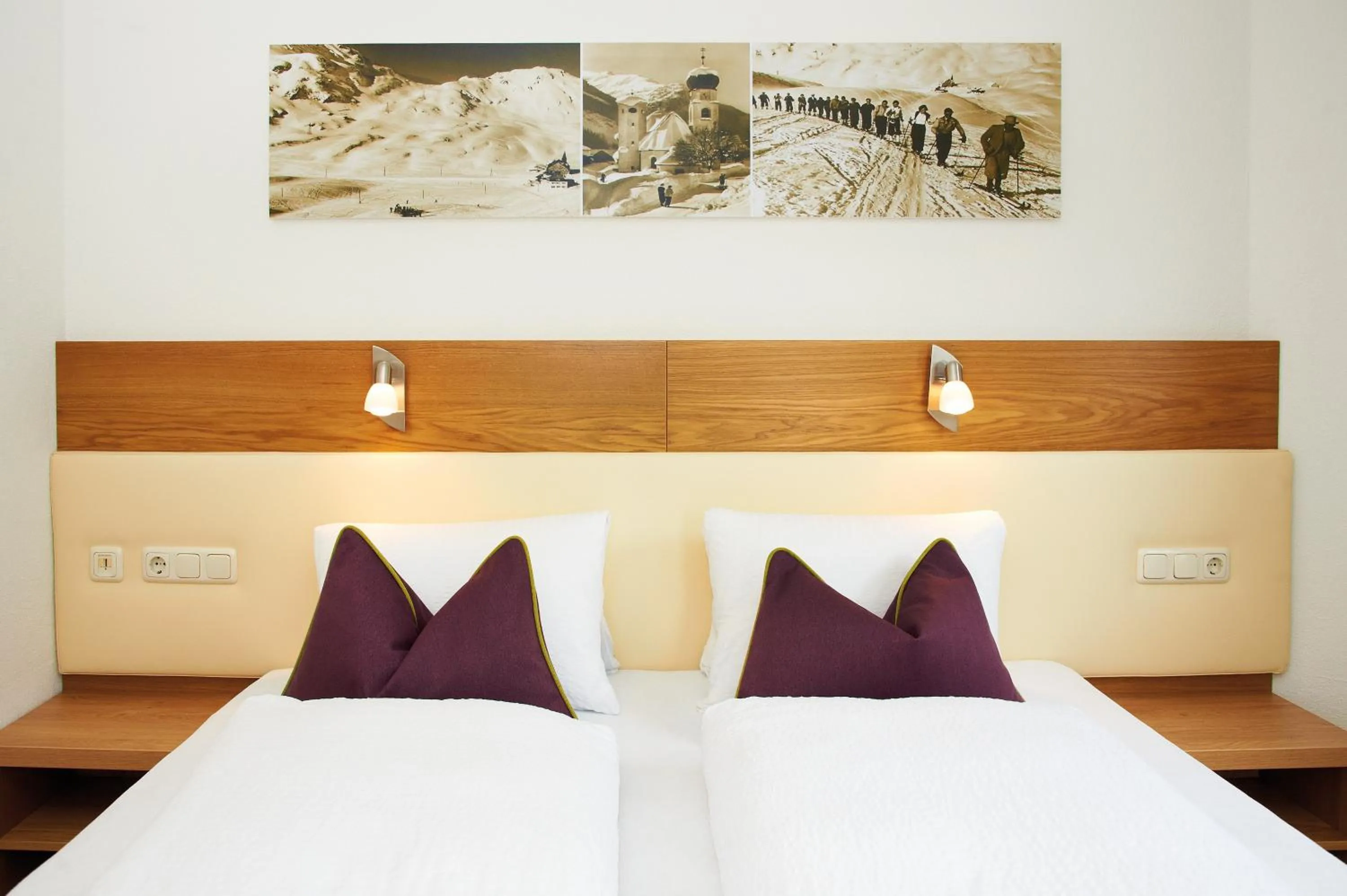 Photo of the whole room, Bed in Haus Markus Strolz