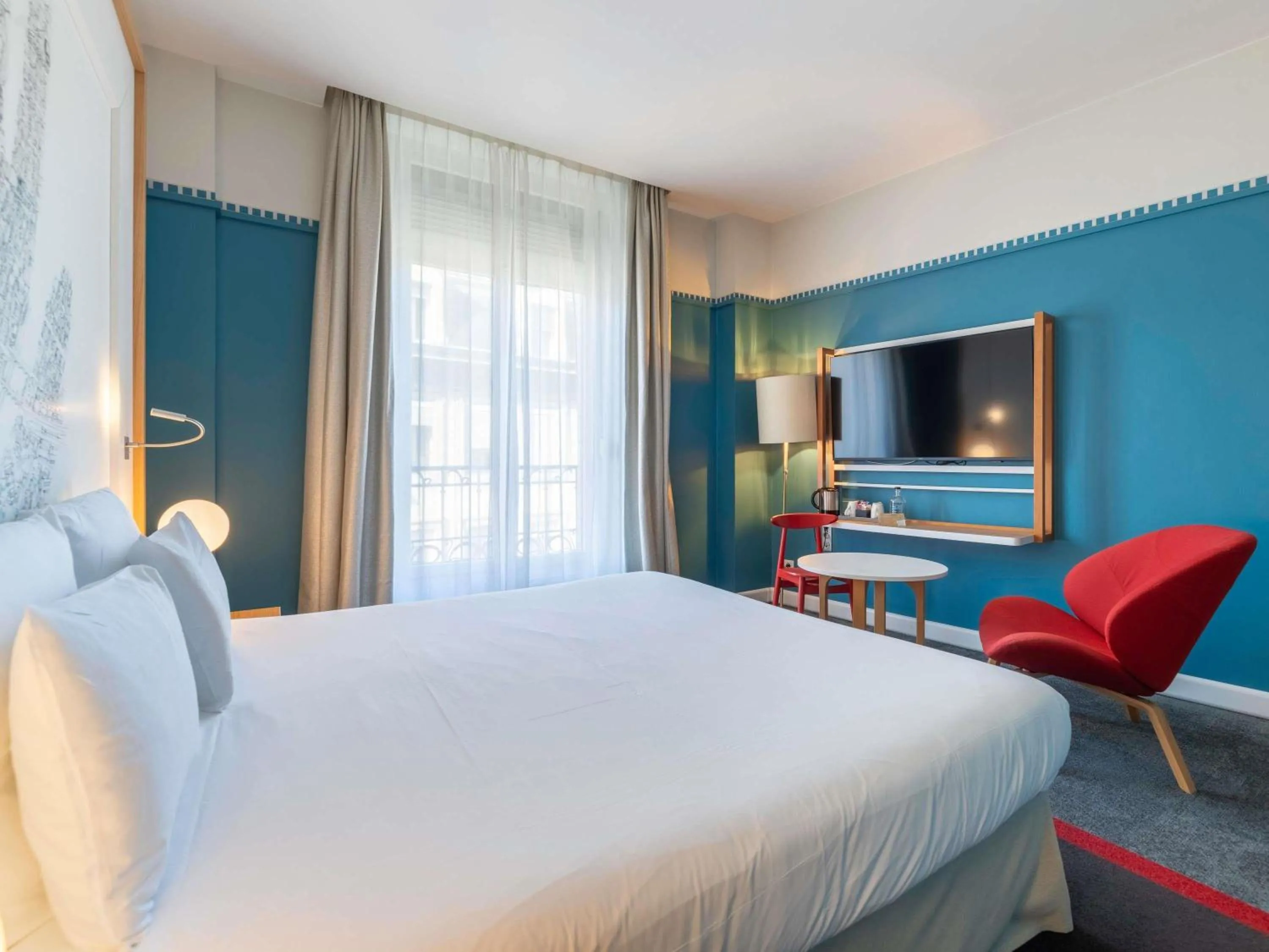 Bedroom, Bed in Mercure Lyon Centre Château Perrache