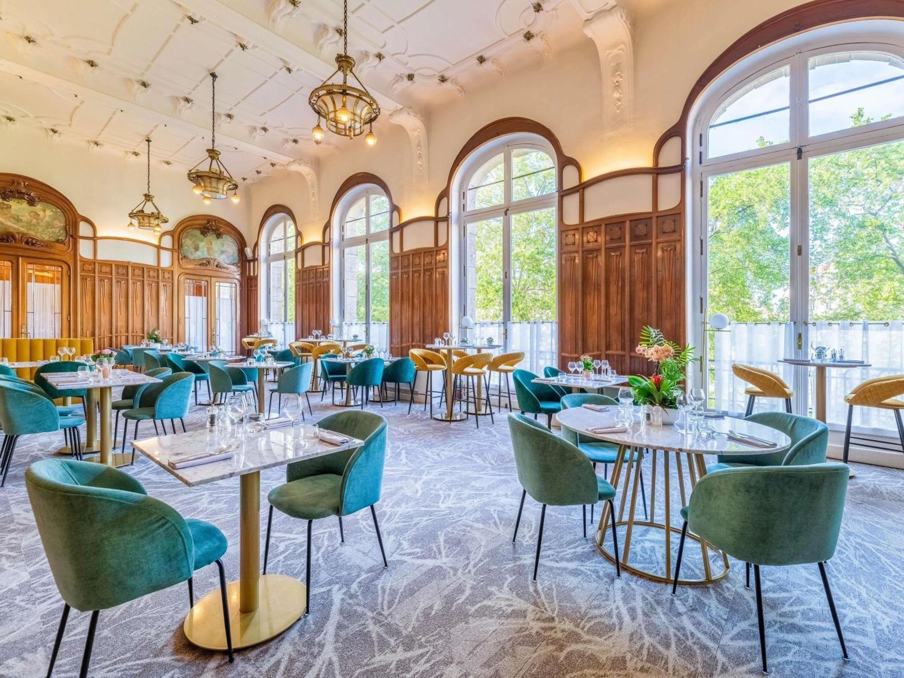 Restaurant/places to eat in Mercure Lyon Centre Château Perrache