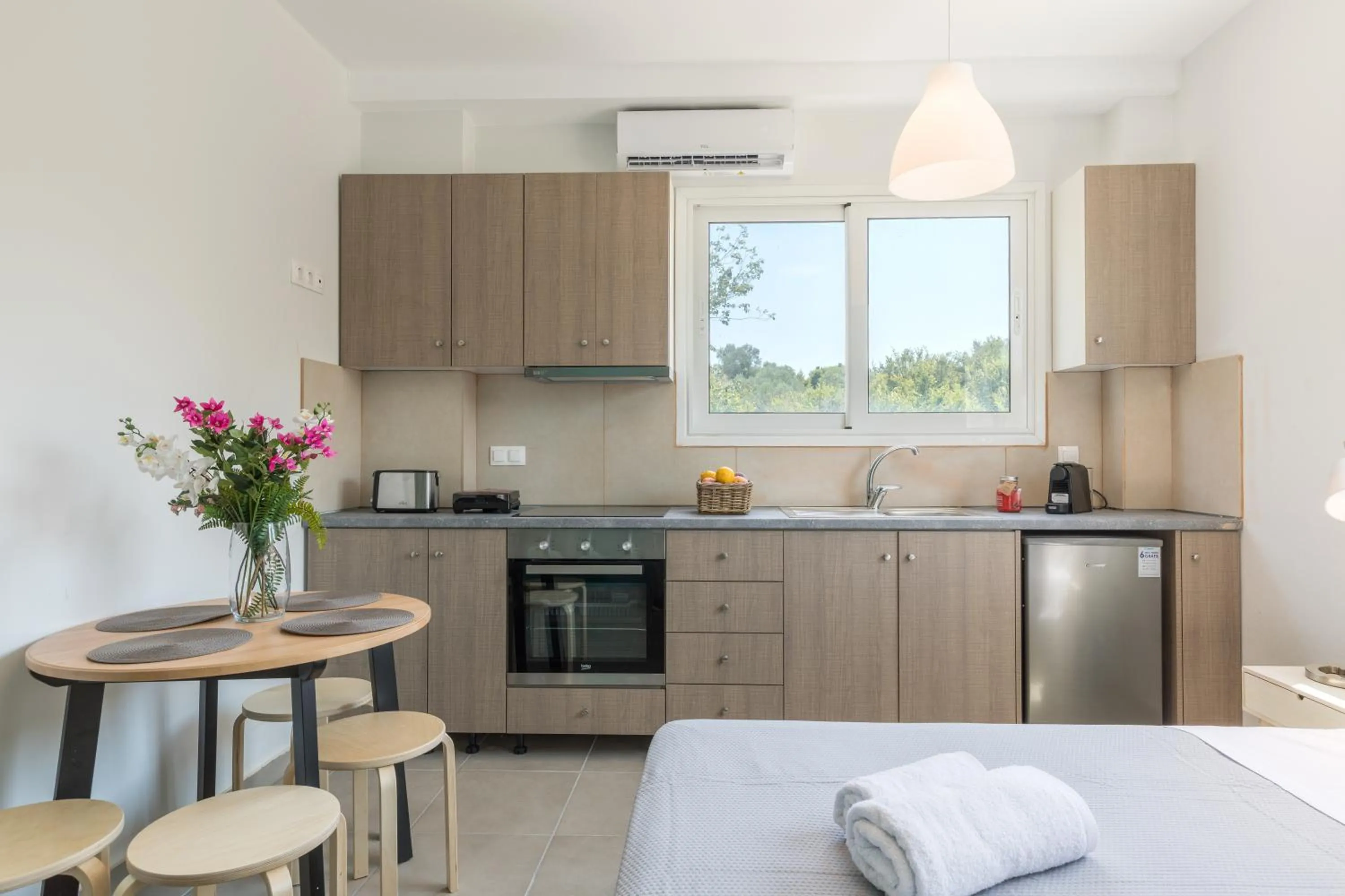 Kitchen or kitchenette in Local Hostel & Suites