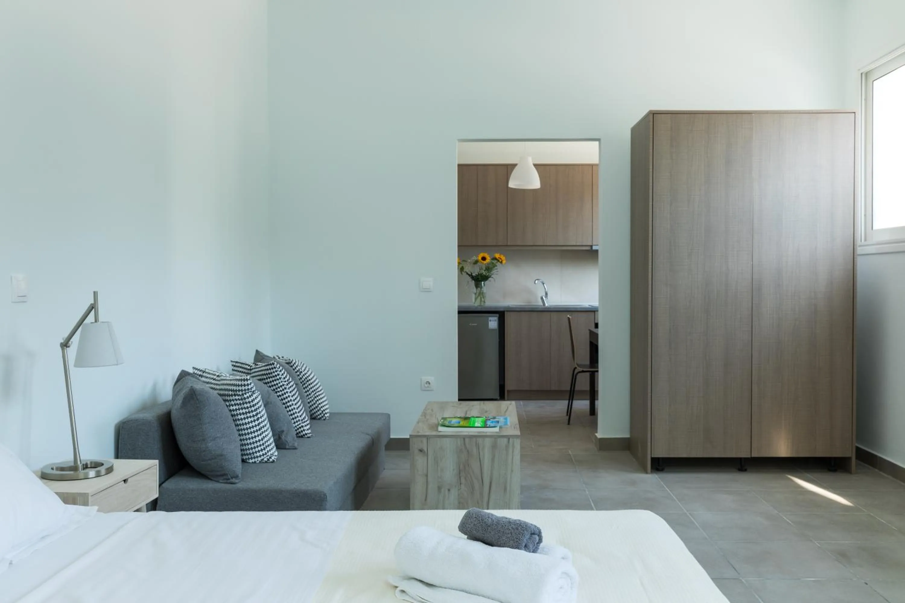 TV and multimedia, Bed in Local Hostel & Suites