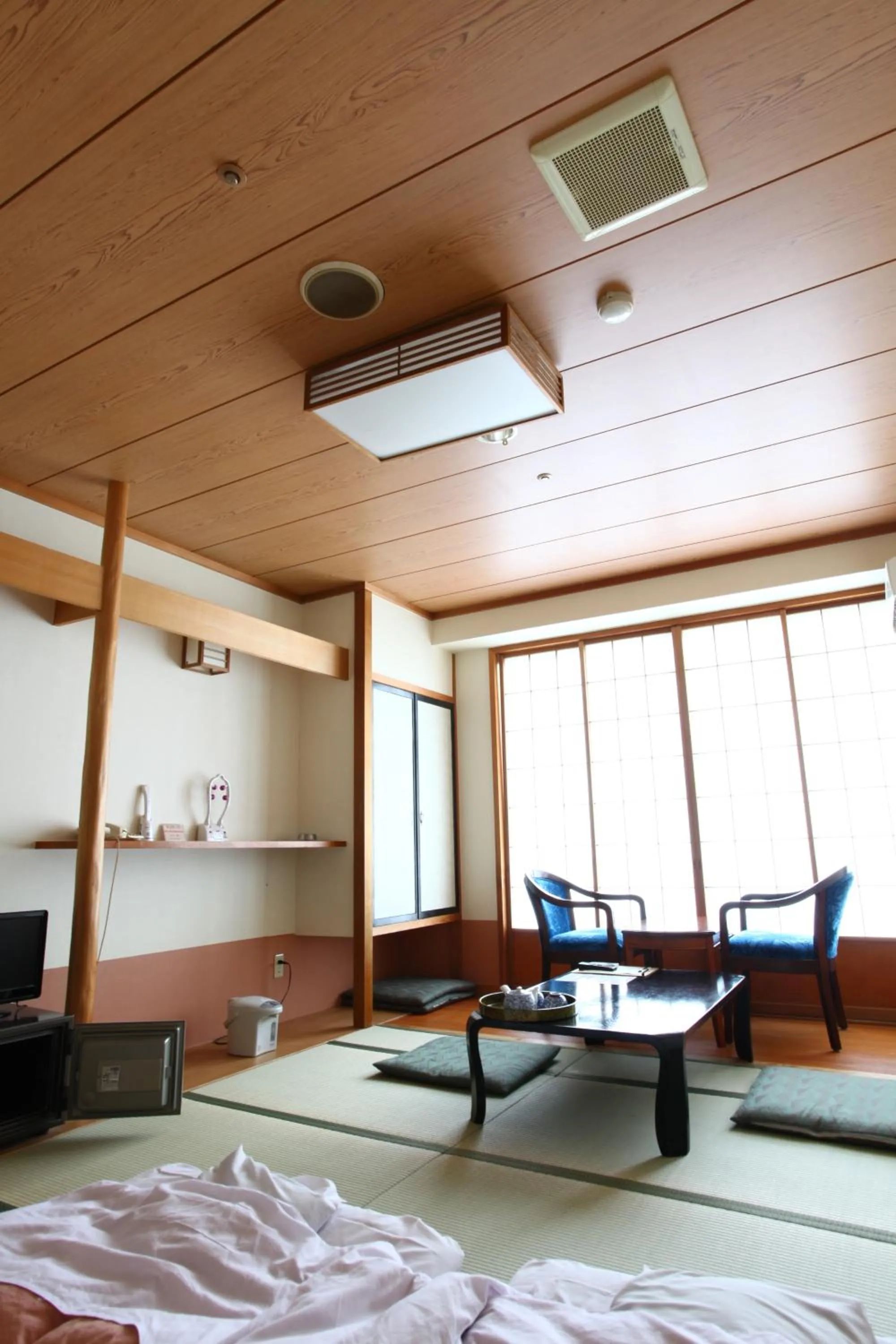 Photo of the whole room, Bed in Hotel New Ohruri